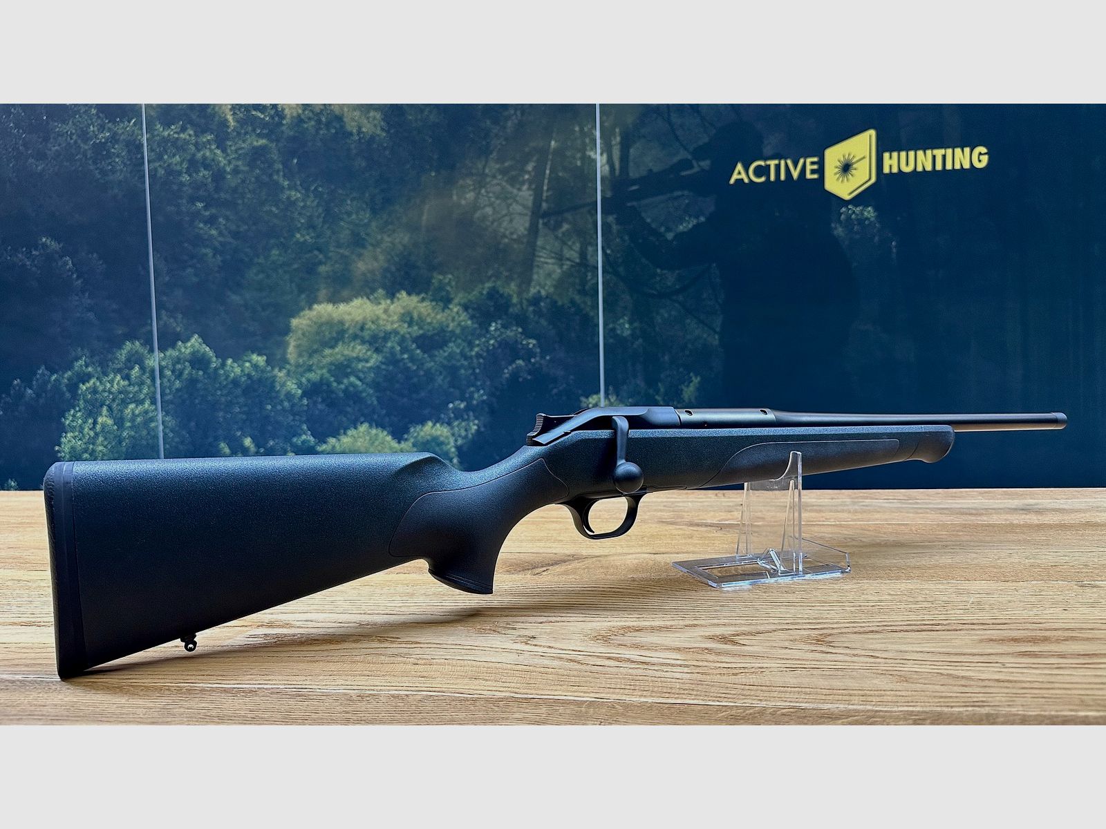 Blaser R8 Professional Zielona / Skrócony łoże / w tym skrócenie lufy / M15x1 / Kaliber standardowy do wyboru