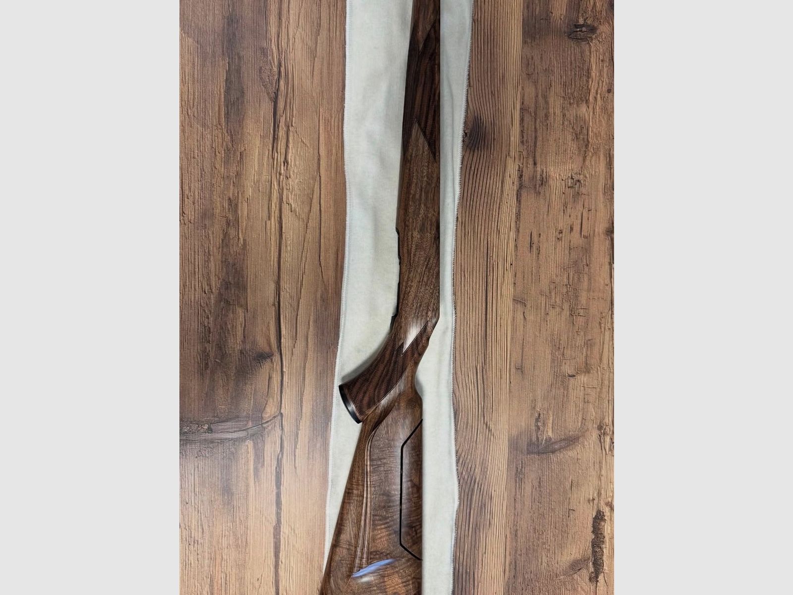 Blaser R8 wooden stock with adjustable cheekpiece (right-handed) OBO