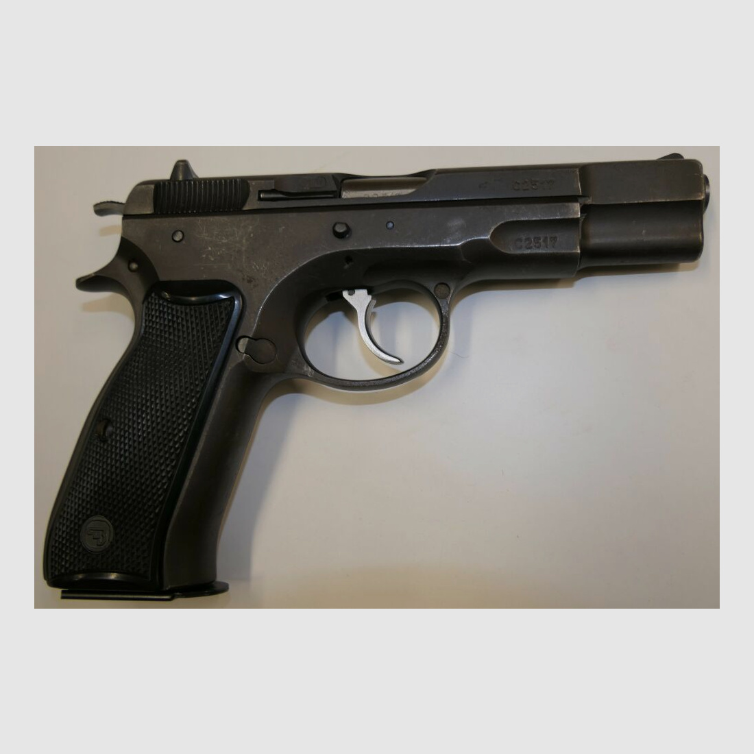 CZ	 Halbautomatische Pistole, CZ75, 9x19mm; 9mm Para; 9mm Luger