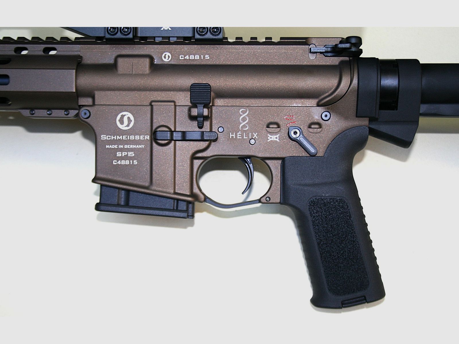Pack Geweer SCHMEISSER SP15 Bronze Kal.222 met telescopische kolf + VORTEX Venom 1-6×24 richtkijker + Vortex montage ringen + DAKOTA Carbon bipod, afbeelding 4 van 12