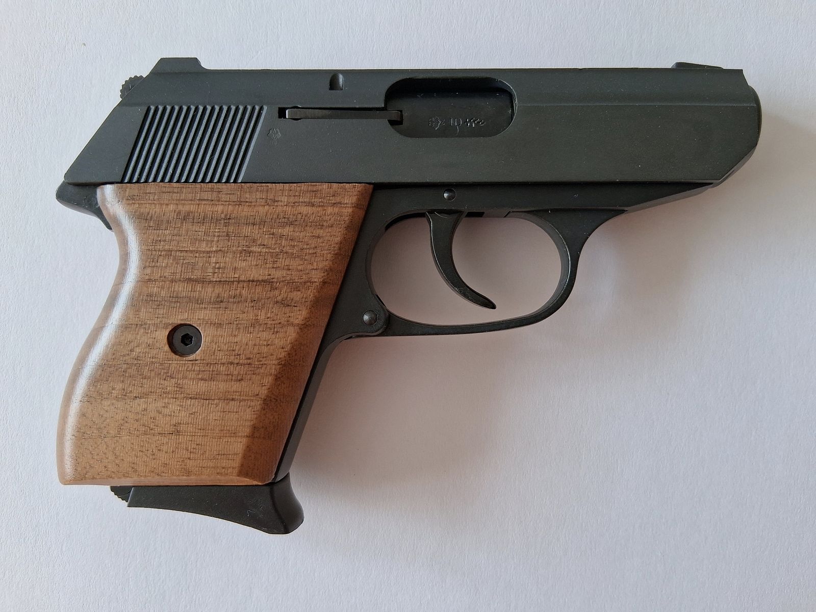 Sammler aufgepasst !!! Röhm RG 9 (PTB-232), Holzgriffschalen, Ersatzmagazin, TOP Zustand (neuwertig), Bild 3 von 15