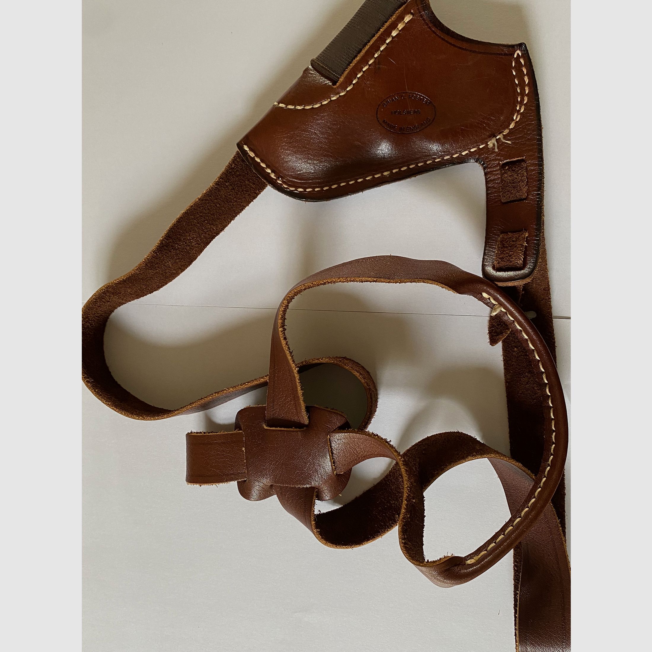 Holster für Kurzwaffe von Brian C. Forster