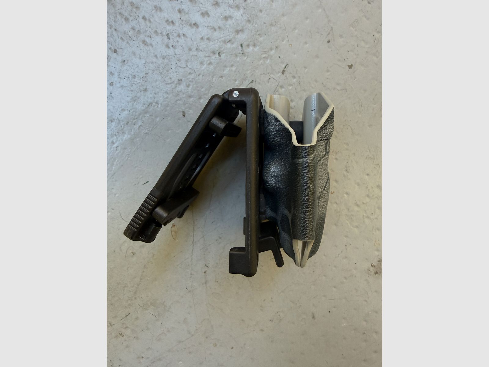 Black Trident Pistolen Single Mag Carrier voor CZ Shadow 2
