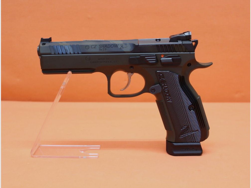 CZUB Ha.Pistolet 9mmLuger CZUB CZ SHADOW2 OR Prêt pour optiques pour viseur point rouge / Modèle spécial Oliv Camo (CZ75)