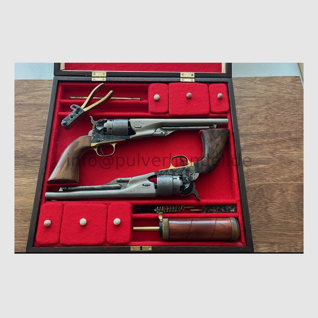 Colt New Army 1860 en set de 2 con accesorios o solo .44 (pólvora negra)