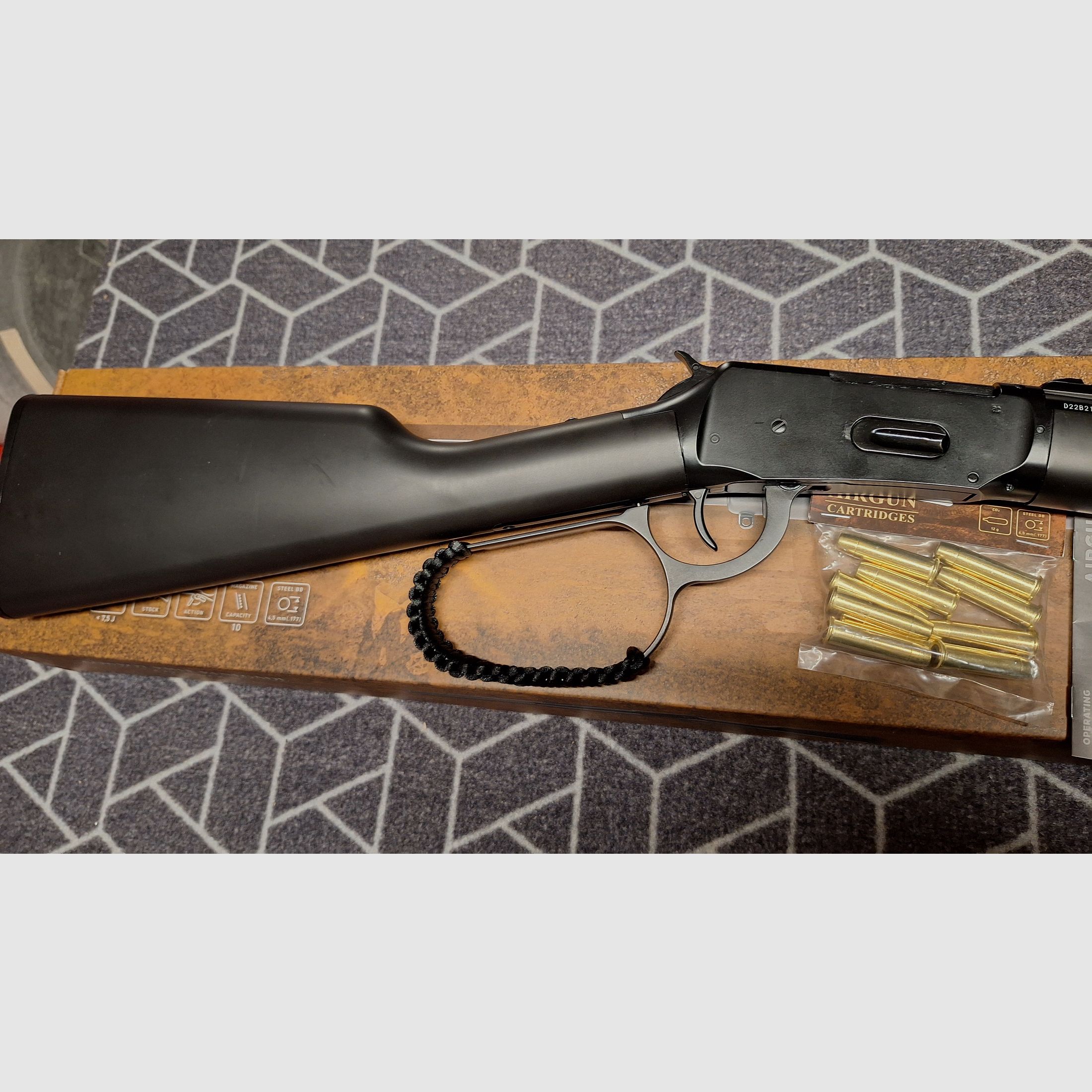 Legends Cowboy Rifle Renegade CO2-Luftgewehr Unterhebelspanner Kal. 4,5 mm BB schwarz inkl. 10 Ladehülsen