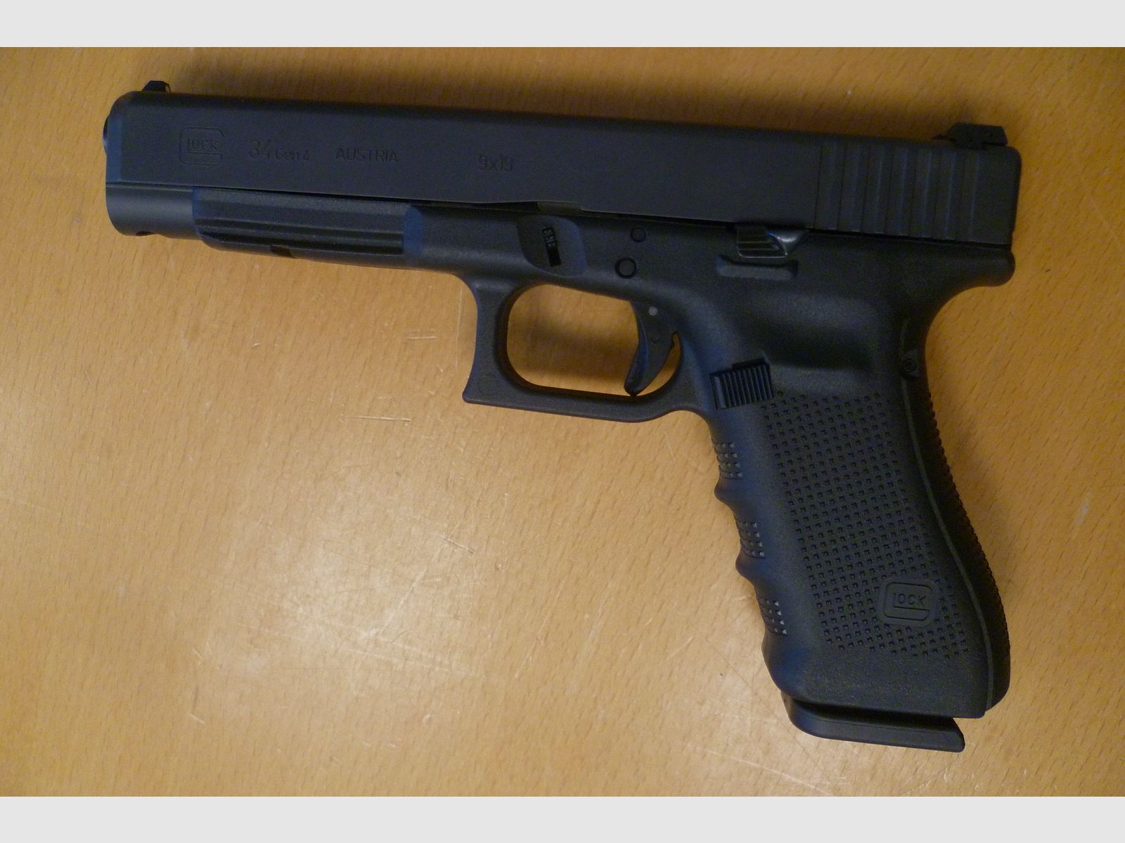 Pistola Glock 34 Gen4 9mm Luger