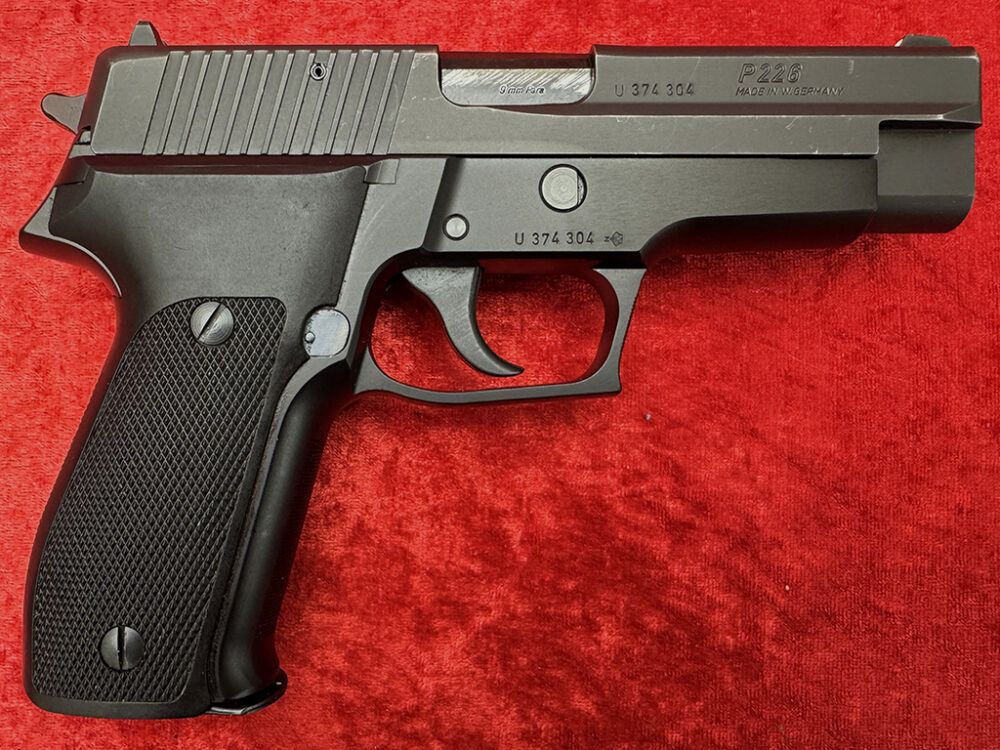 SIG Sauer P226, Bild 2 von 8