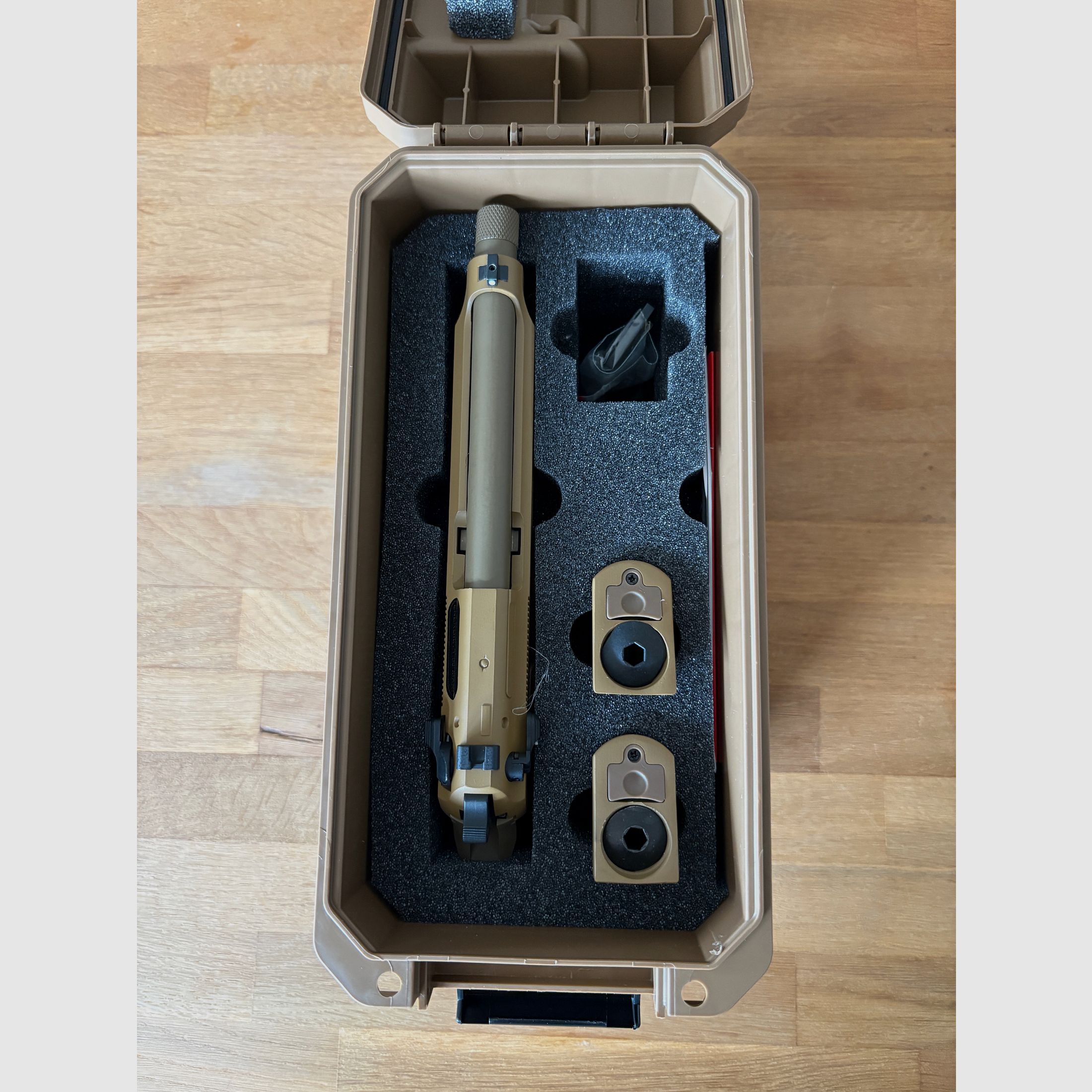 Airsoft Beretta M9 A3 FDE limited set