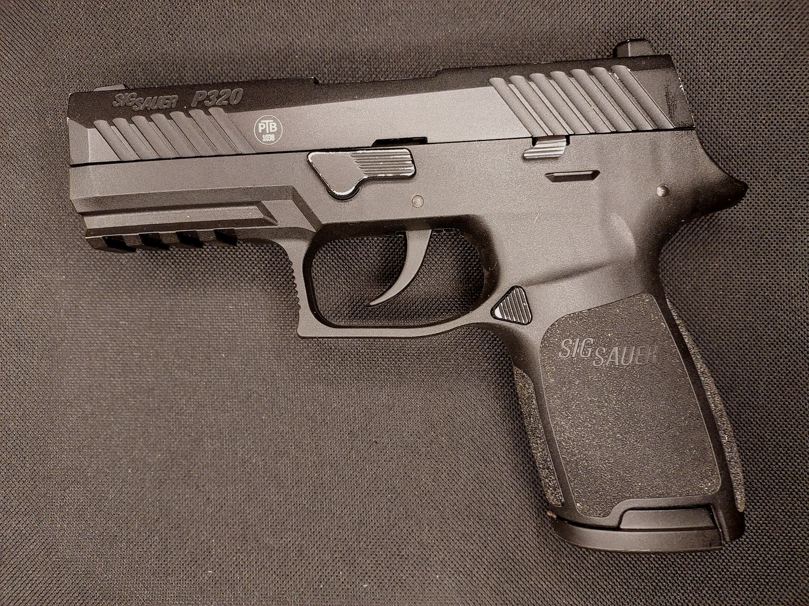 Sig Sauer P320 blank firing pistol in caliber 9 mm P.A.K. Black in the original SIG case (PTB 1038)