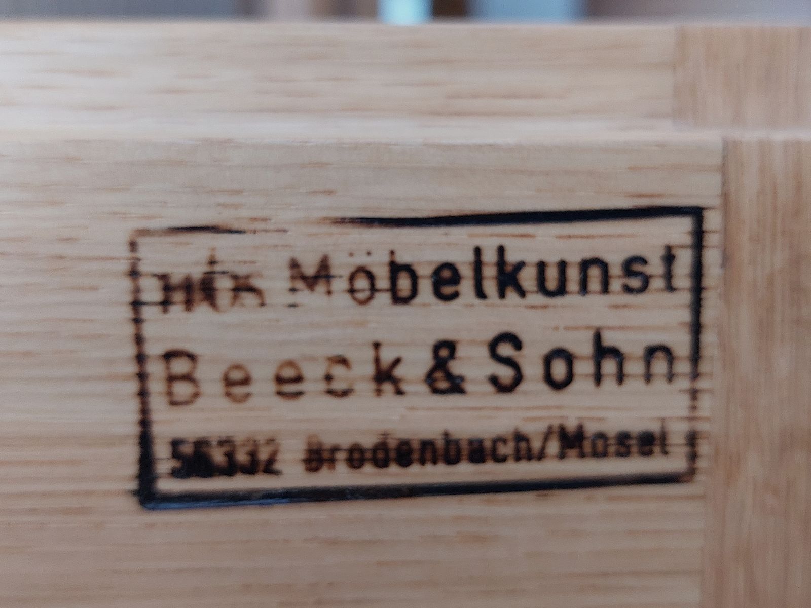 Jagdschrank Waffenschrank Schrank Eiche hell massiv Landhaus-Stil 180x140x55cm für Tresor