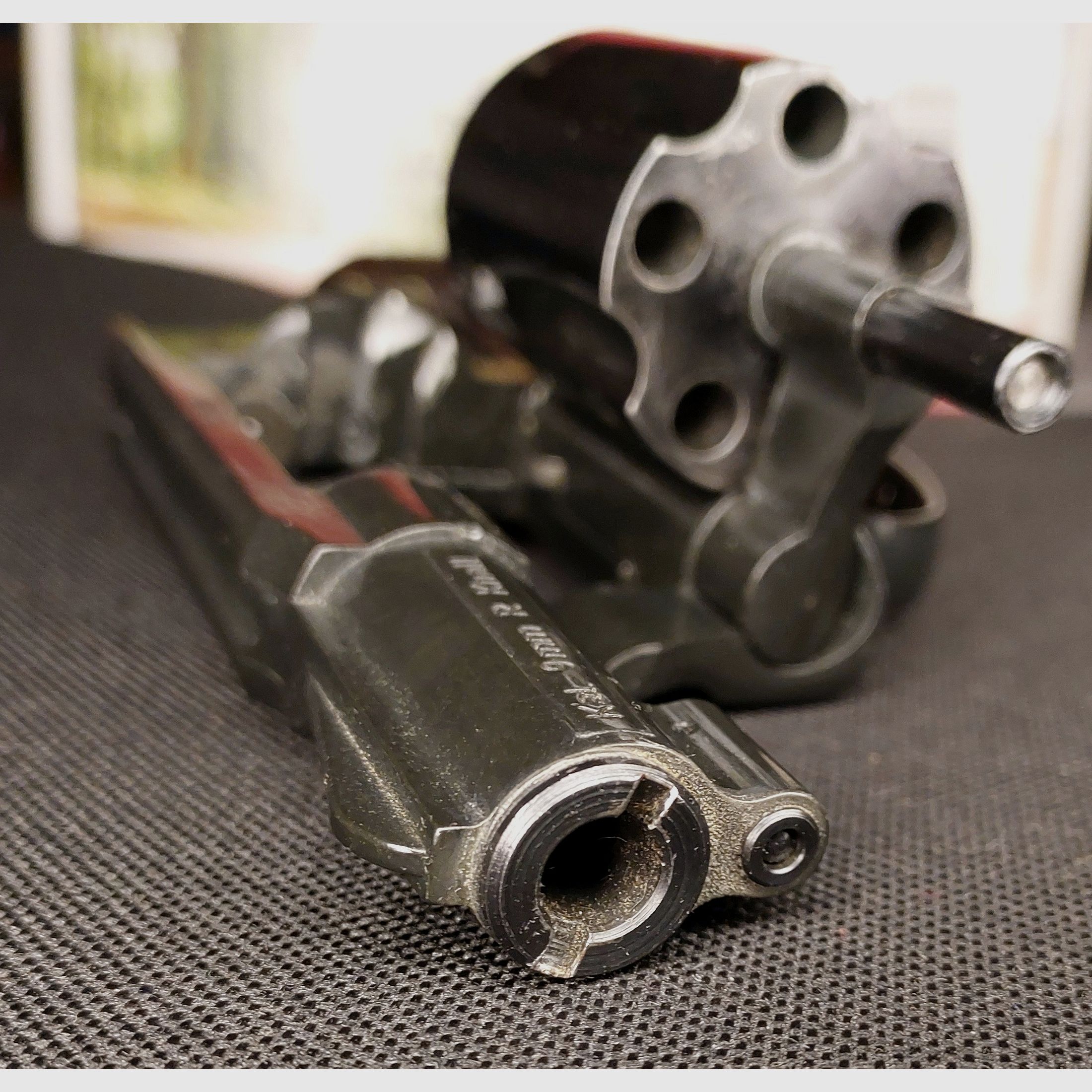 Weihrauch HW37 Kal. 9mm R.K. (PTB 887) OVP mit Holzgriffen und Lederholster - sehr gut erhalten (Arminius HW 37)