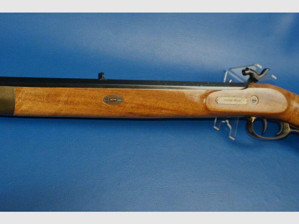 Fusil à percussion Plainsman 45 / .45 (poudre noire)