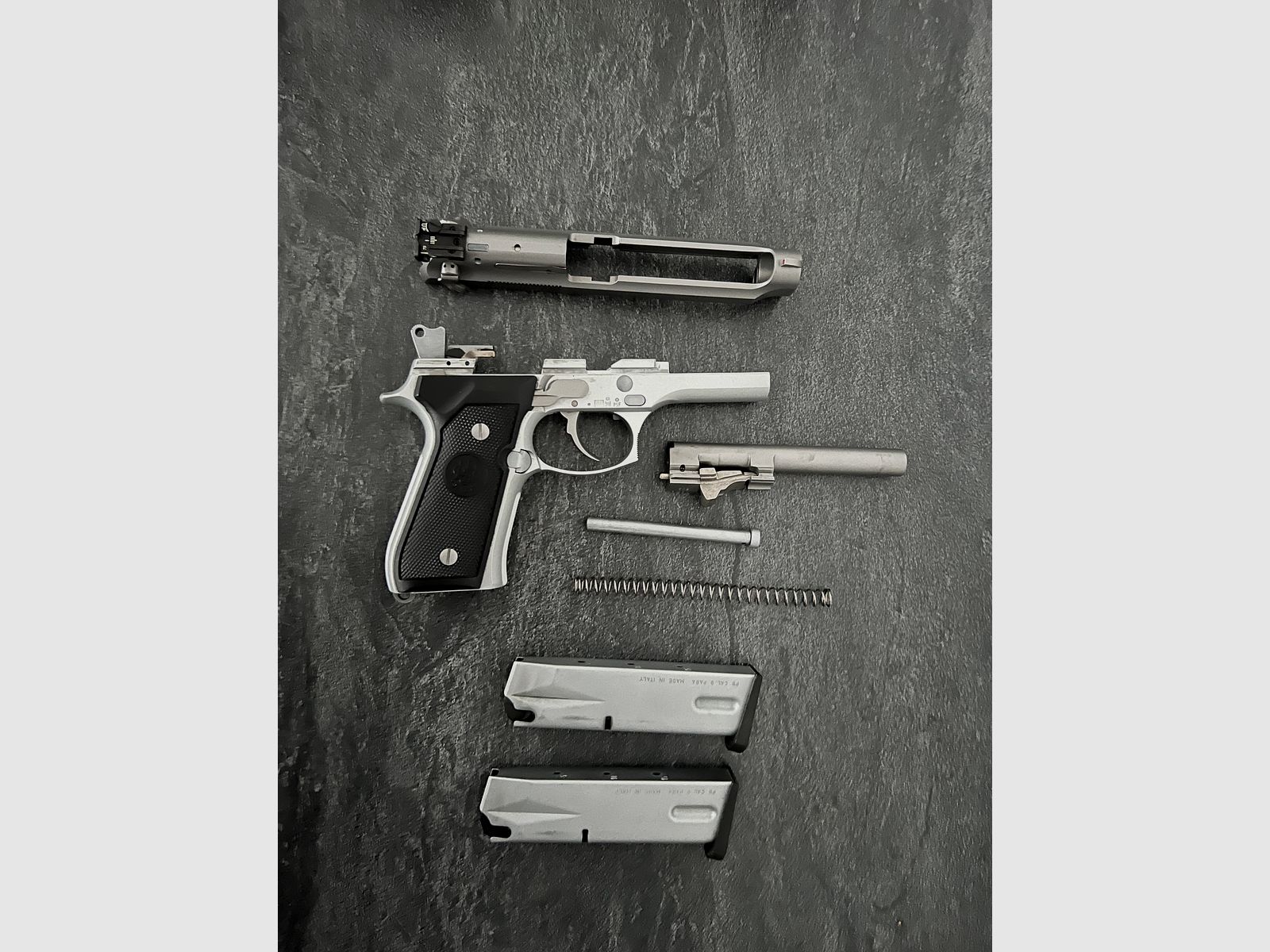Beretta F92 FS 9mm Luger