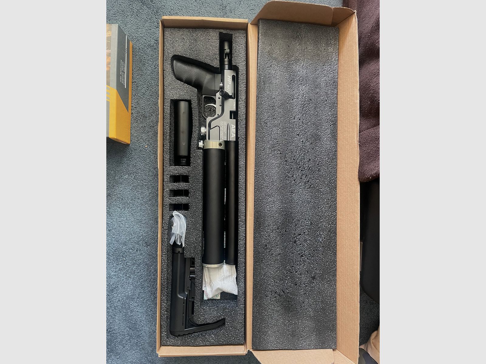 HP MAX AEA 9mm con suppressore e accessori, immagine 1 di 7