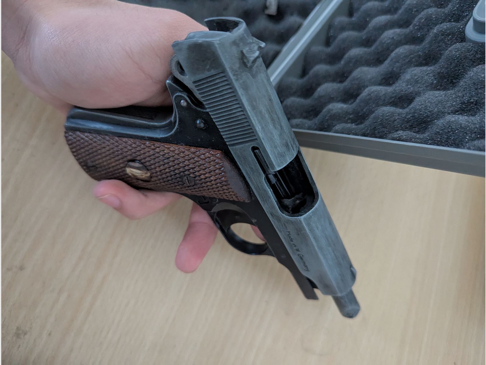 Reck Commander 8mm schreckschuss 