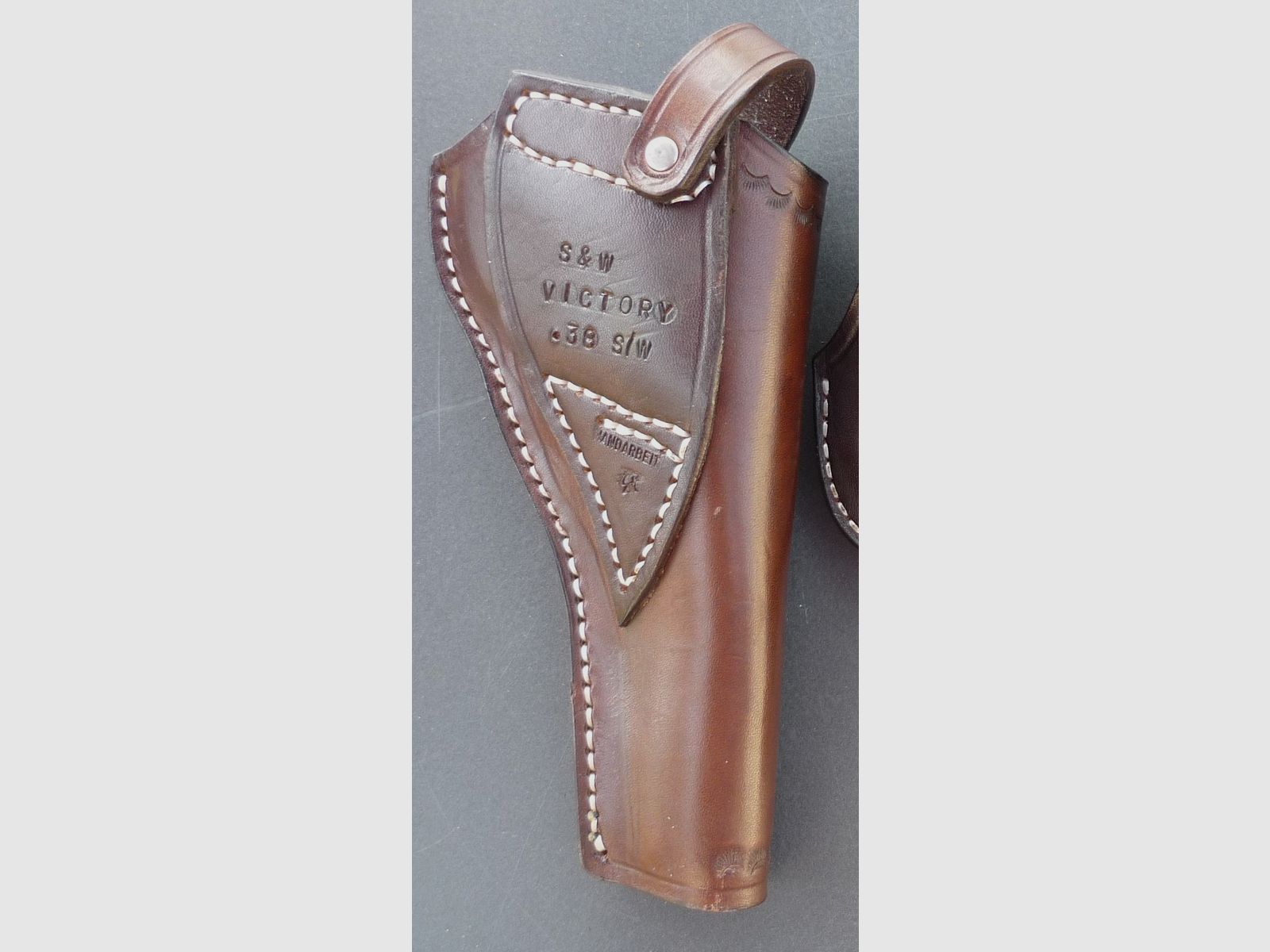 HKDesign Holster Art. Nr. 002: Simple holster with safety strap - for: S&W Victory"38 - for left-handed users, image 2 of 8