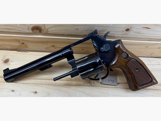Taurus Mod. 96 .22 l.r. 6' Lauf Holzgriffschalen 6-schüssiger Revolver .22lr