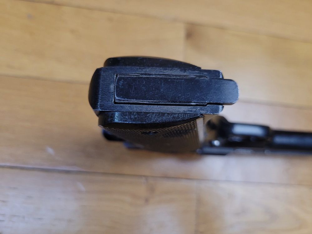 Schöner und seltener Pistol PA 35A – Kal. 7,65 Long – Historische Waffe von höchstem Interesse – Vorläufer des SIG 210 – SCAM-Bau während der Besatzung – Perfekte Funktion – 2 Magazine – Hervorragender Zustand, Bild 8 von 21