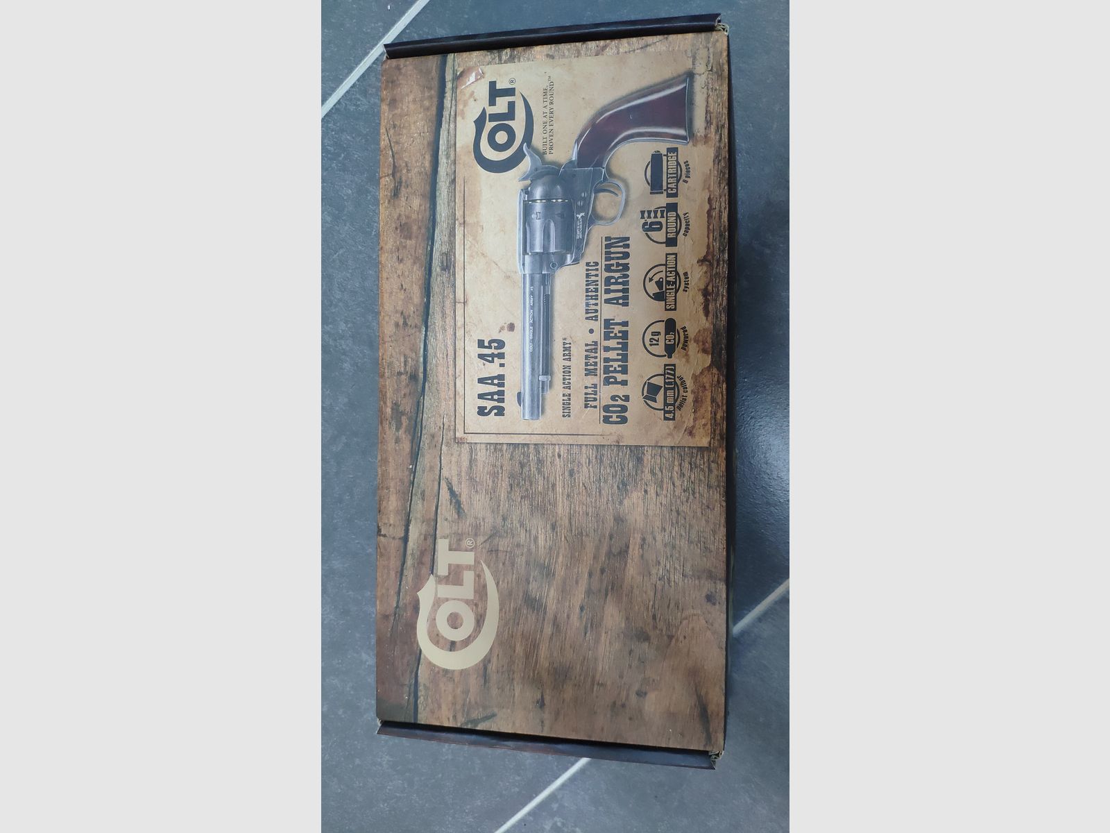 Revolver Colt SAA 45