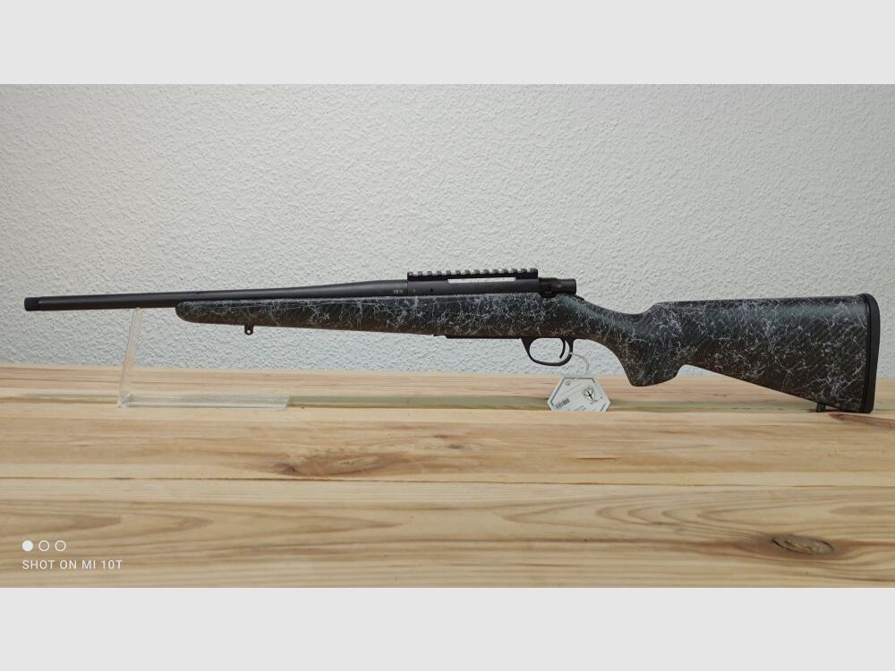 HOWA 1500 Superlight