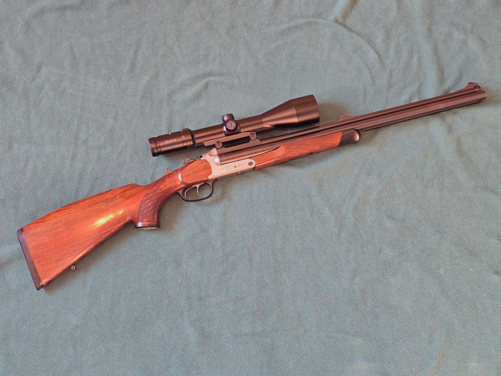 Blaser D99 Duo mit Blaser Sattelmontage und Zeiss Varipoint 3-12 ×56 Leuchtabsehen