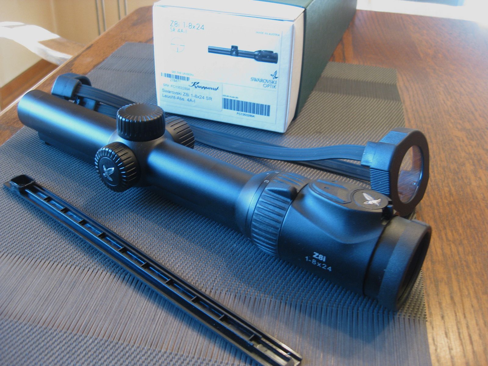 LIKE NEW TOP Swarovski Z8i as 1 - 8 x 24 SR Abs. 4A-i, for an additional charge including original Blaser saddle mount (high)! No ZEISS-LEICA-SAUER-MAUSER-GPO