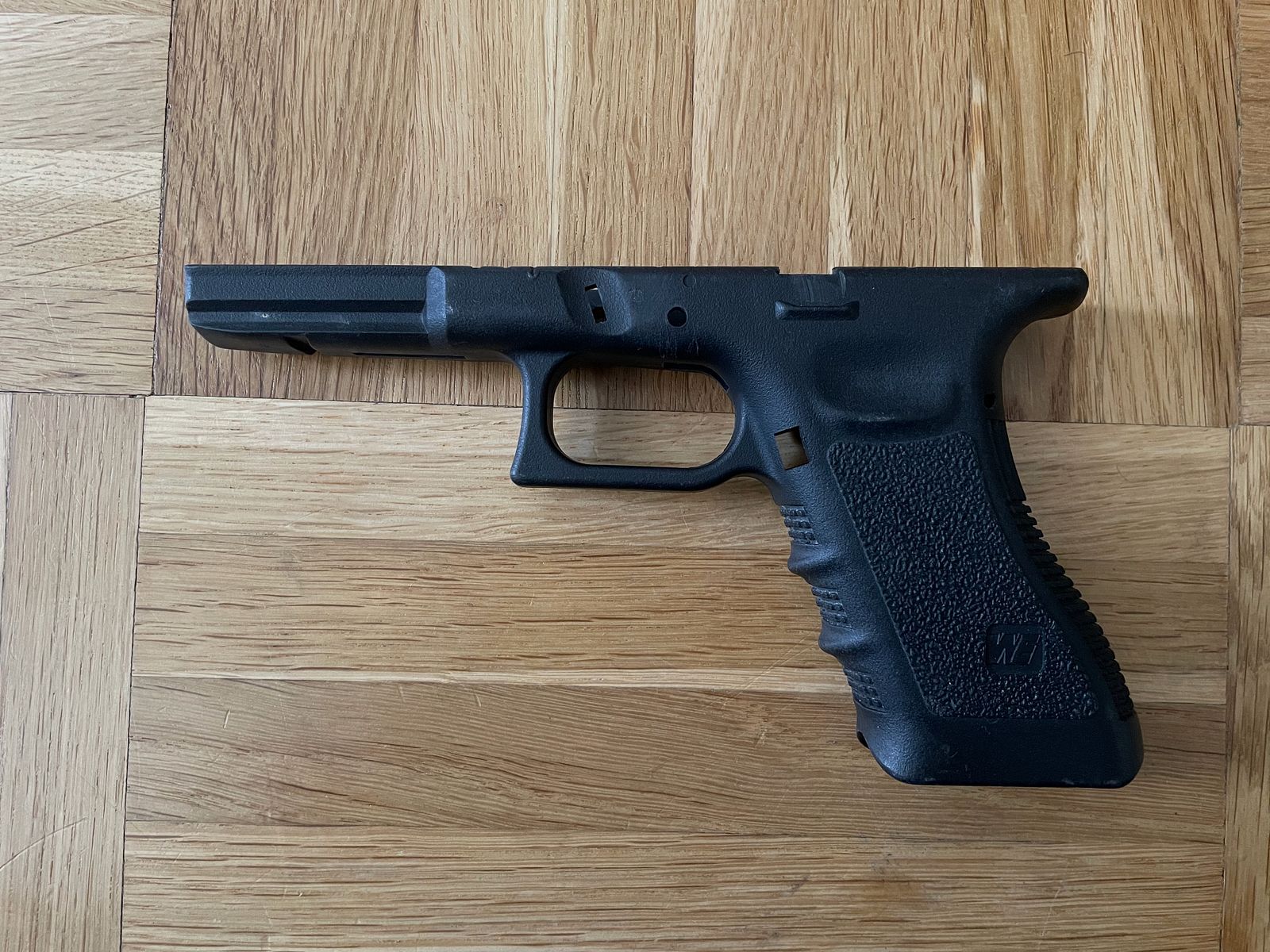 Glock 17 Gen 3 Airsoft grip frame, image 1 of 3