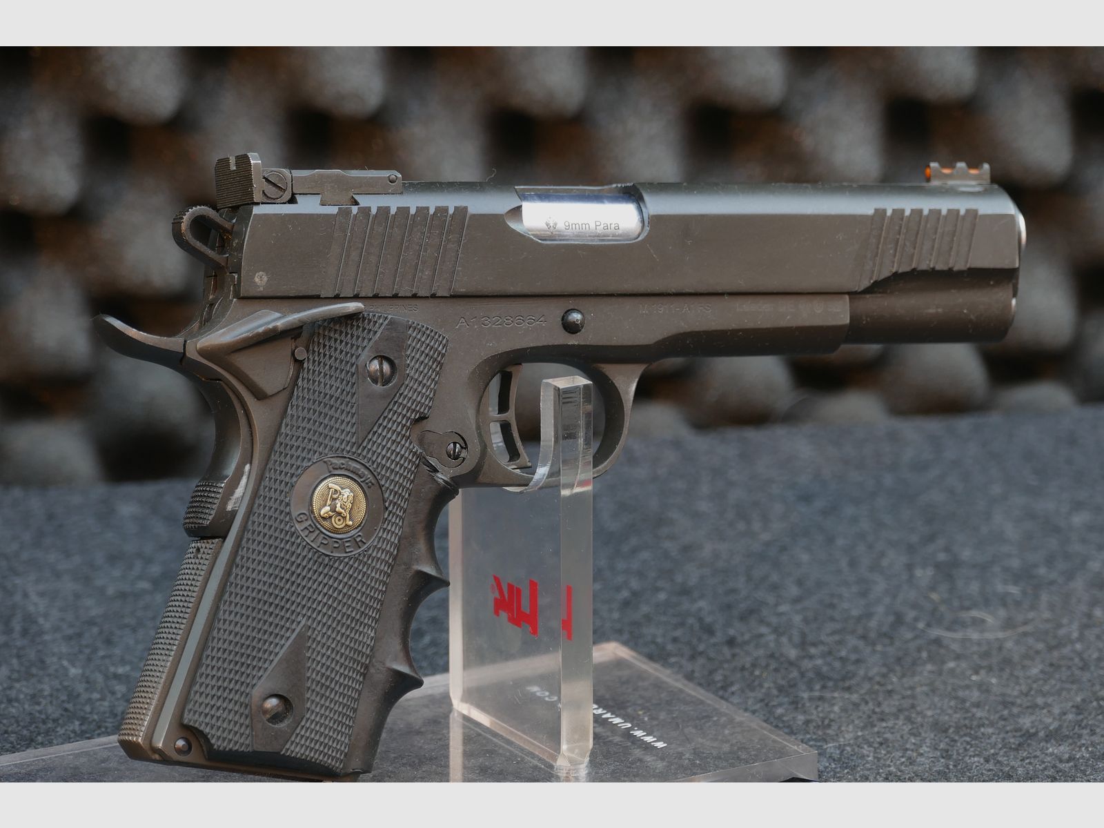 Armscor "Medallion" 1911 – 9×19, 9mmLuger, 9mmPara – cañón Match de 5" – Parkerizado (fosfatado) – 2× revista MecGar