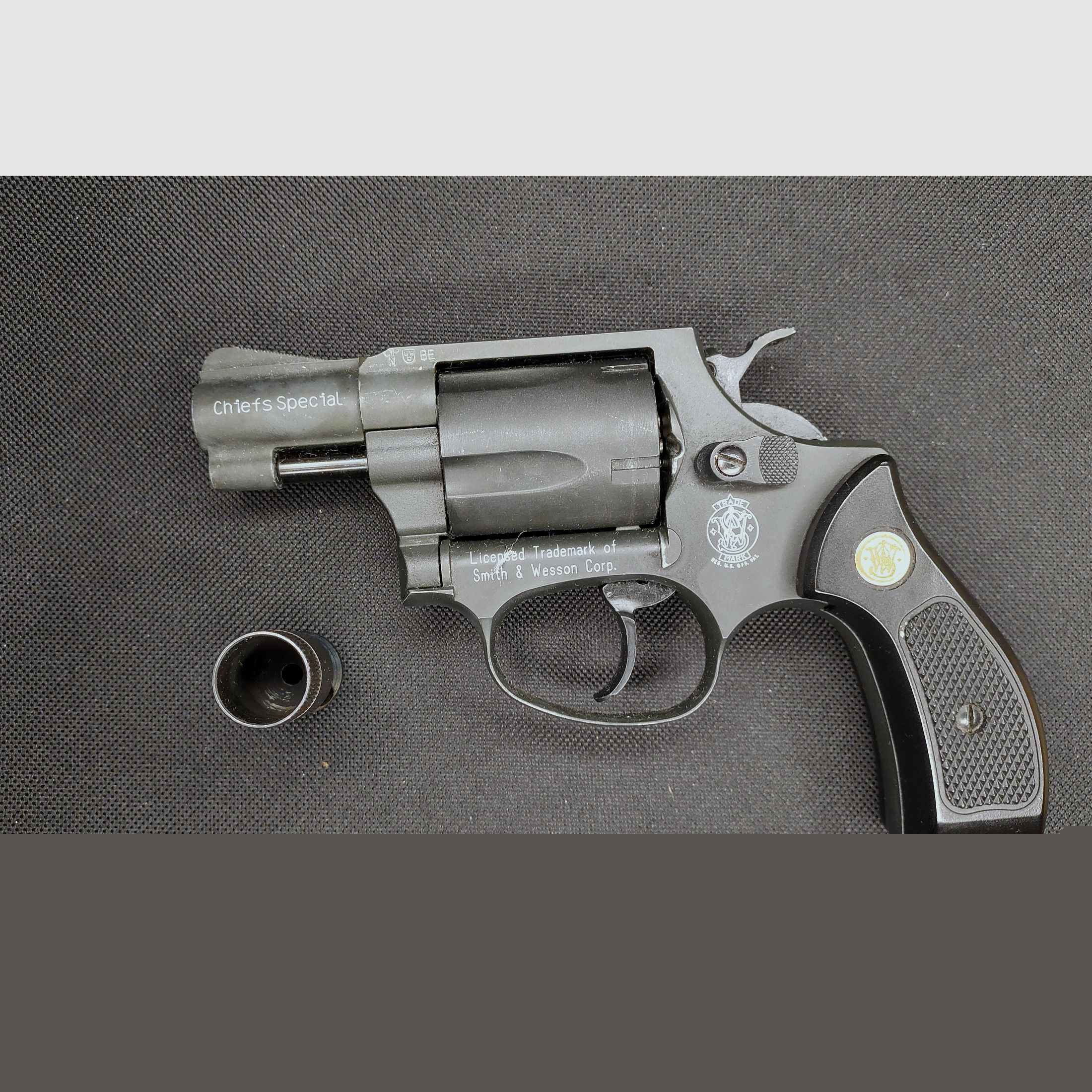 Smith & Wesson Chiefs Special rewolwer alarmowy kal. 9mm R.K. oksydowany (PTB 794)