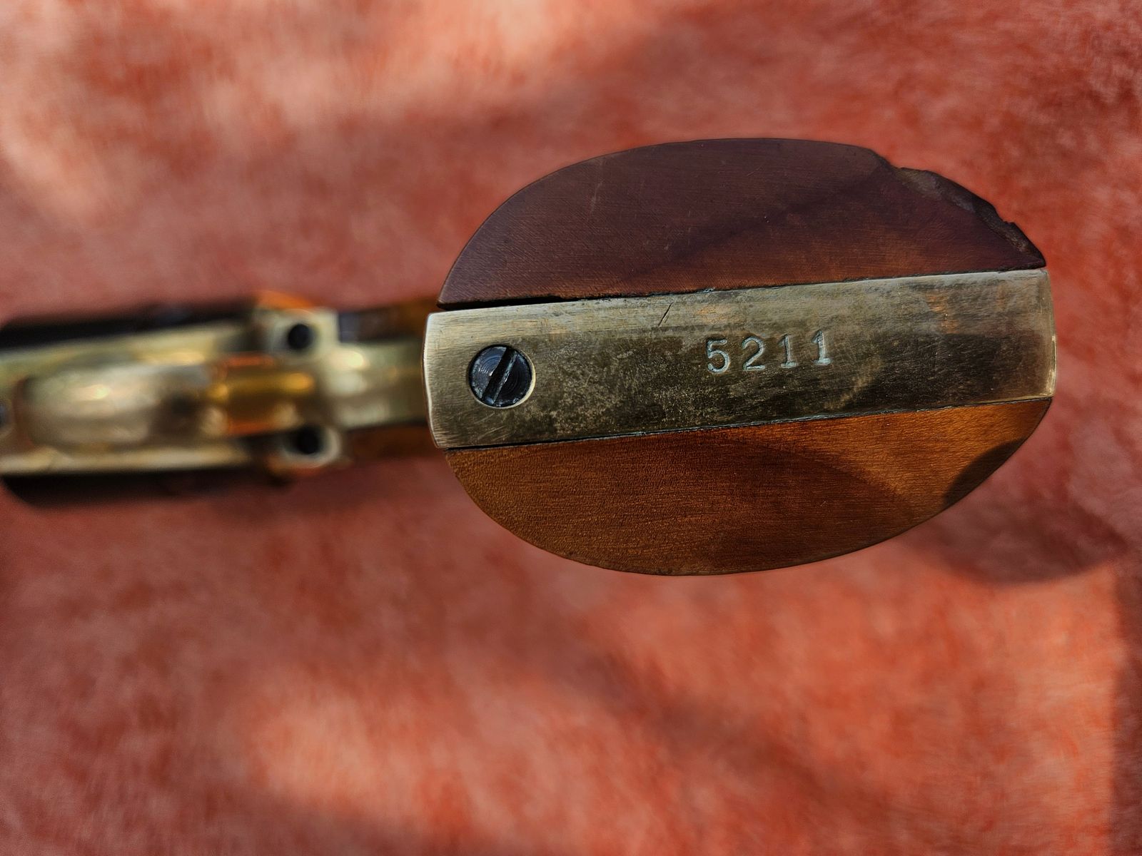 Neumann-Umbau auf 9 mm Schreckschuss Colt 1851 Navy