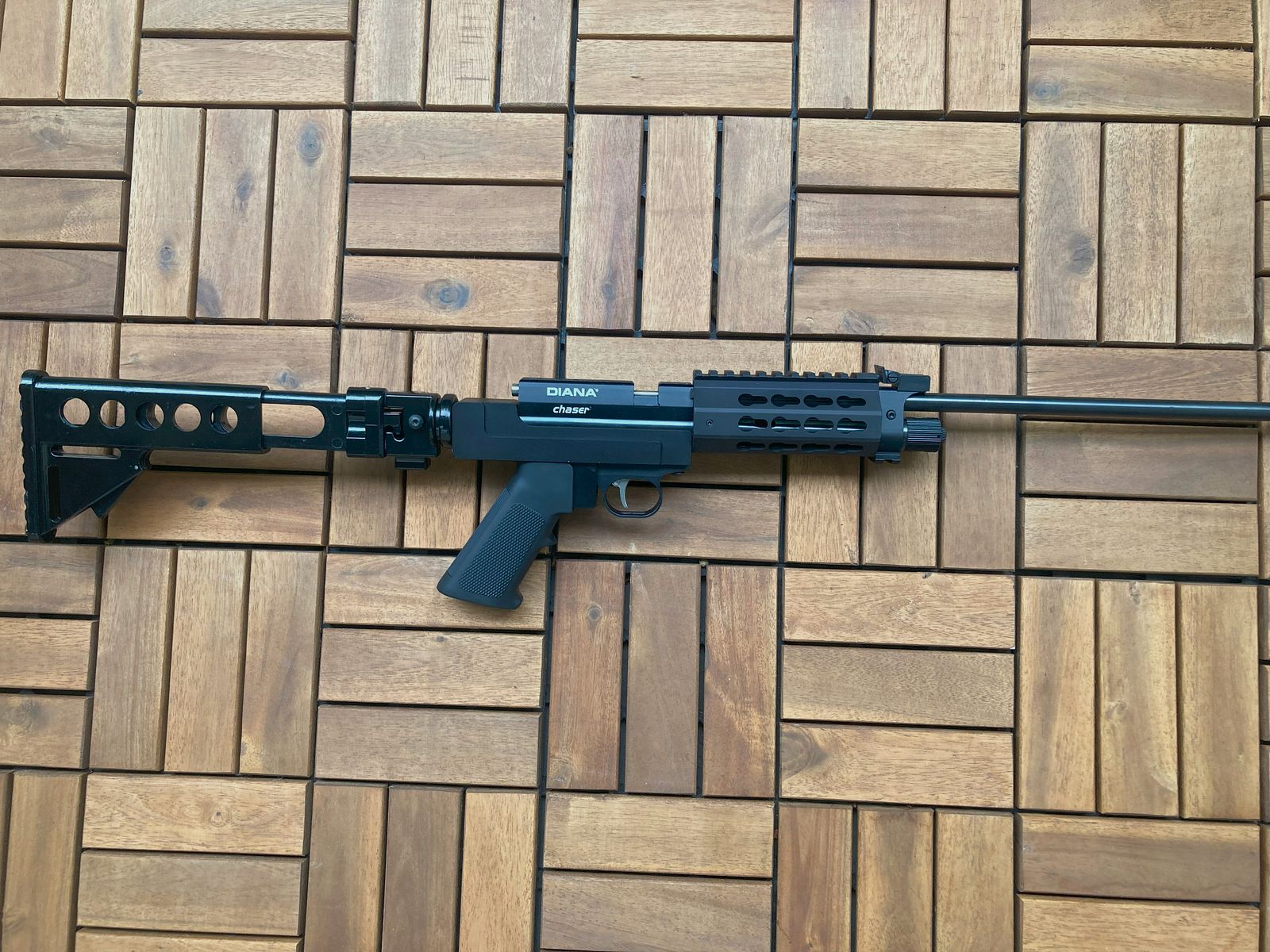 Diana Chaser Luftgewehr Kaliber 4,5mm neuwertiger taktischer Umbau LR300 AR15 Stil