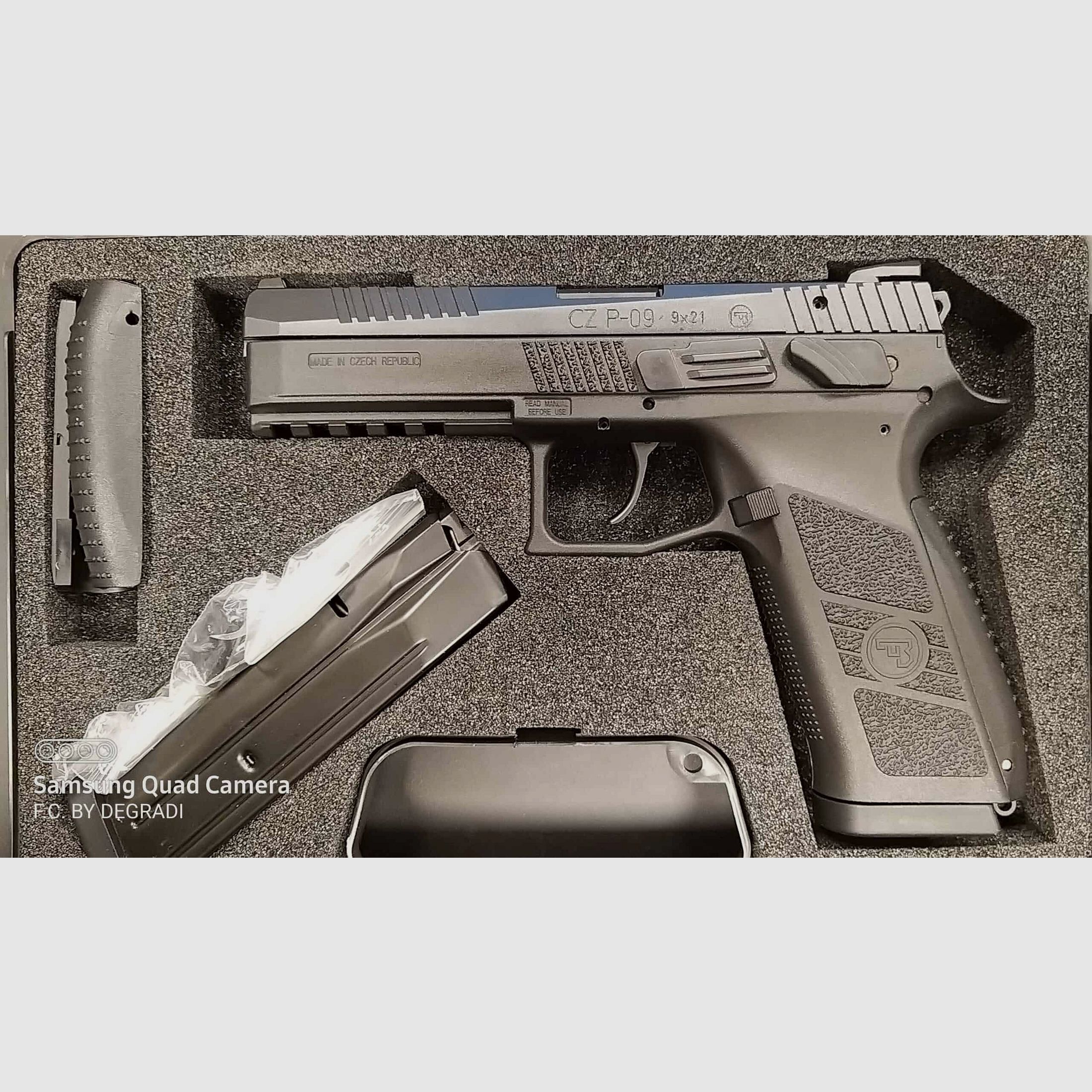 CZ MODELLO P-09 9X21, image 3 sur 3