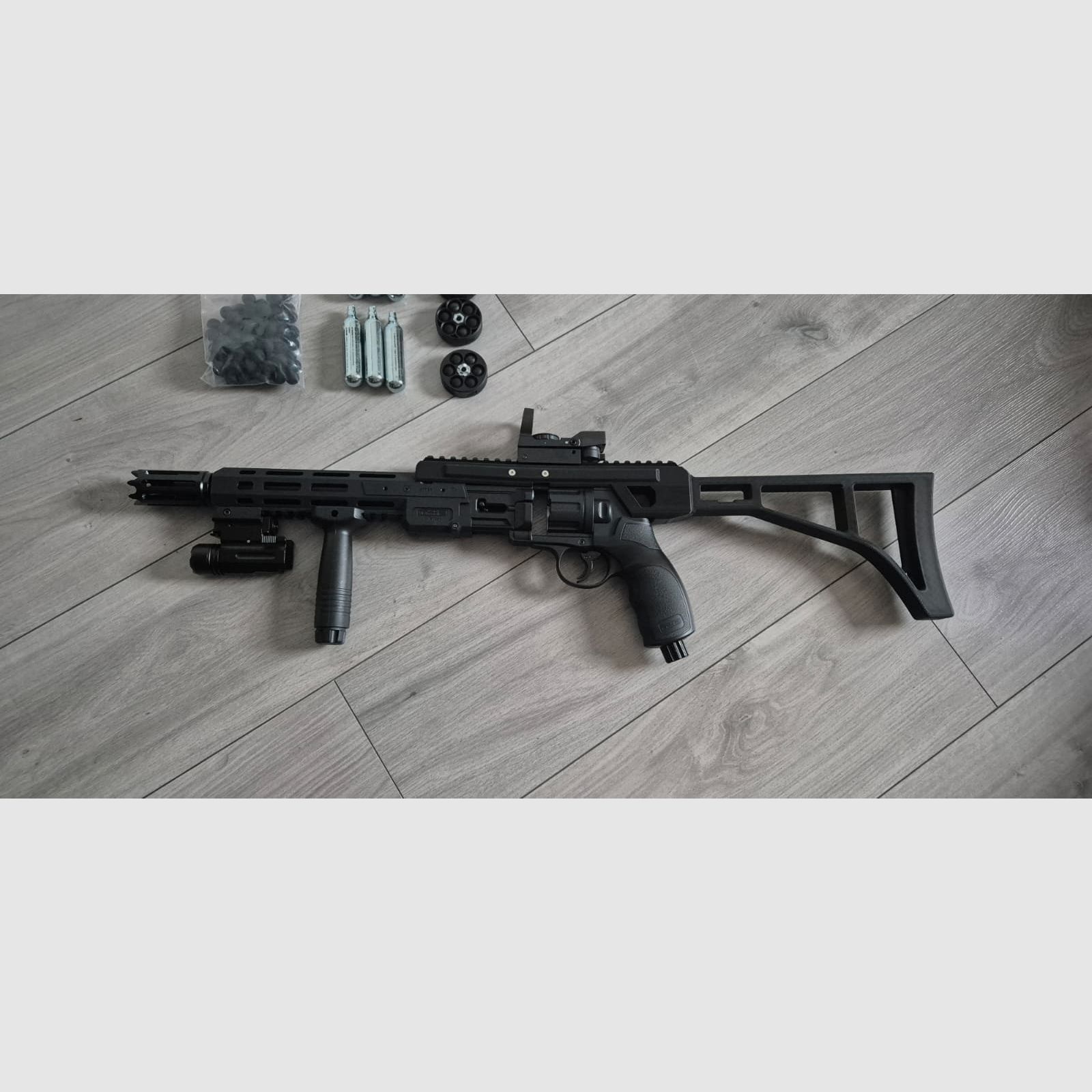 Used Umarex Home Defense T4E Revolver HDR 50 TR cal.50 with accessories