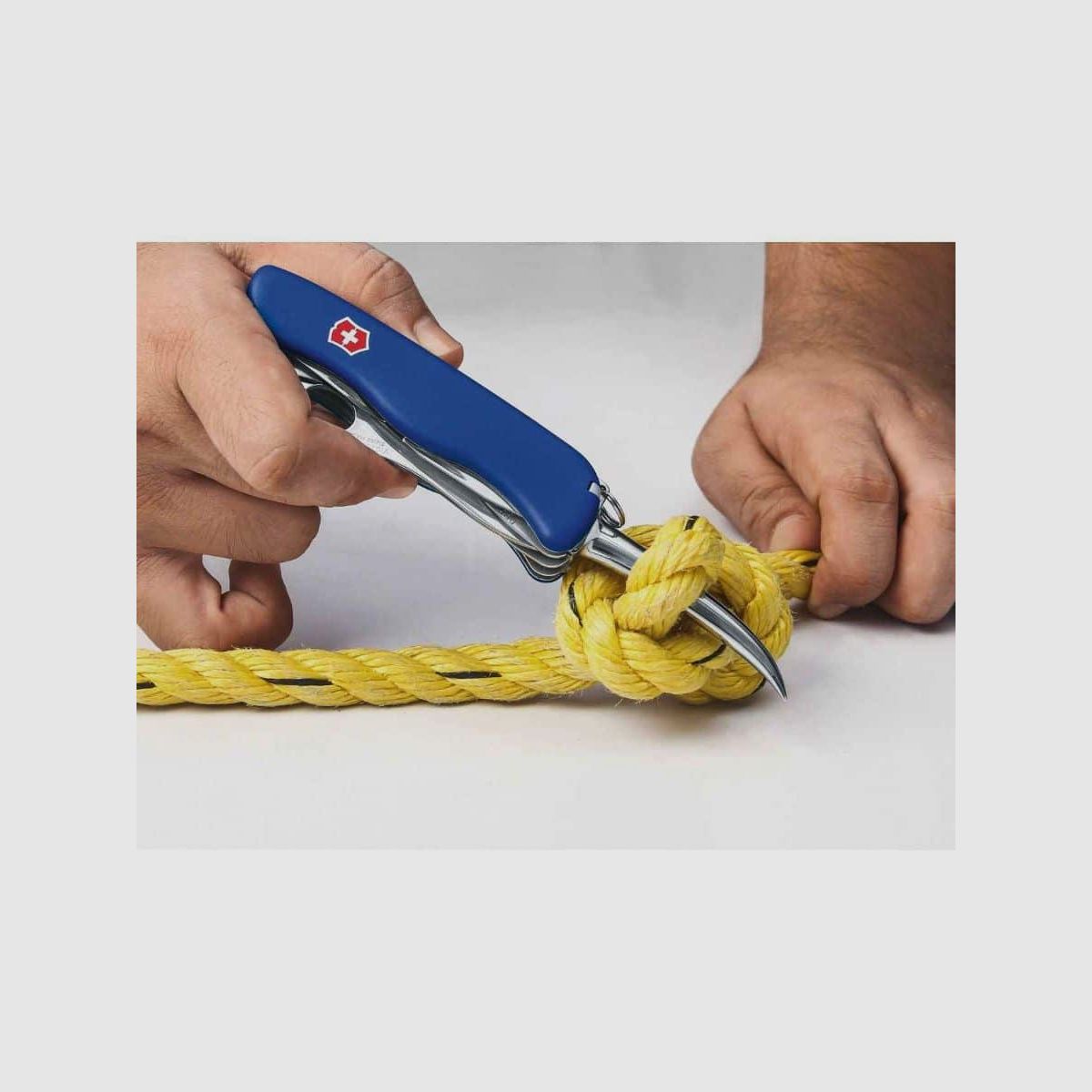 VICTORINOX SKIPPER PRO COLTELLO MULTIUSO, immagine 3 di 5