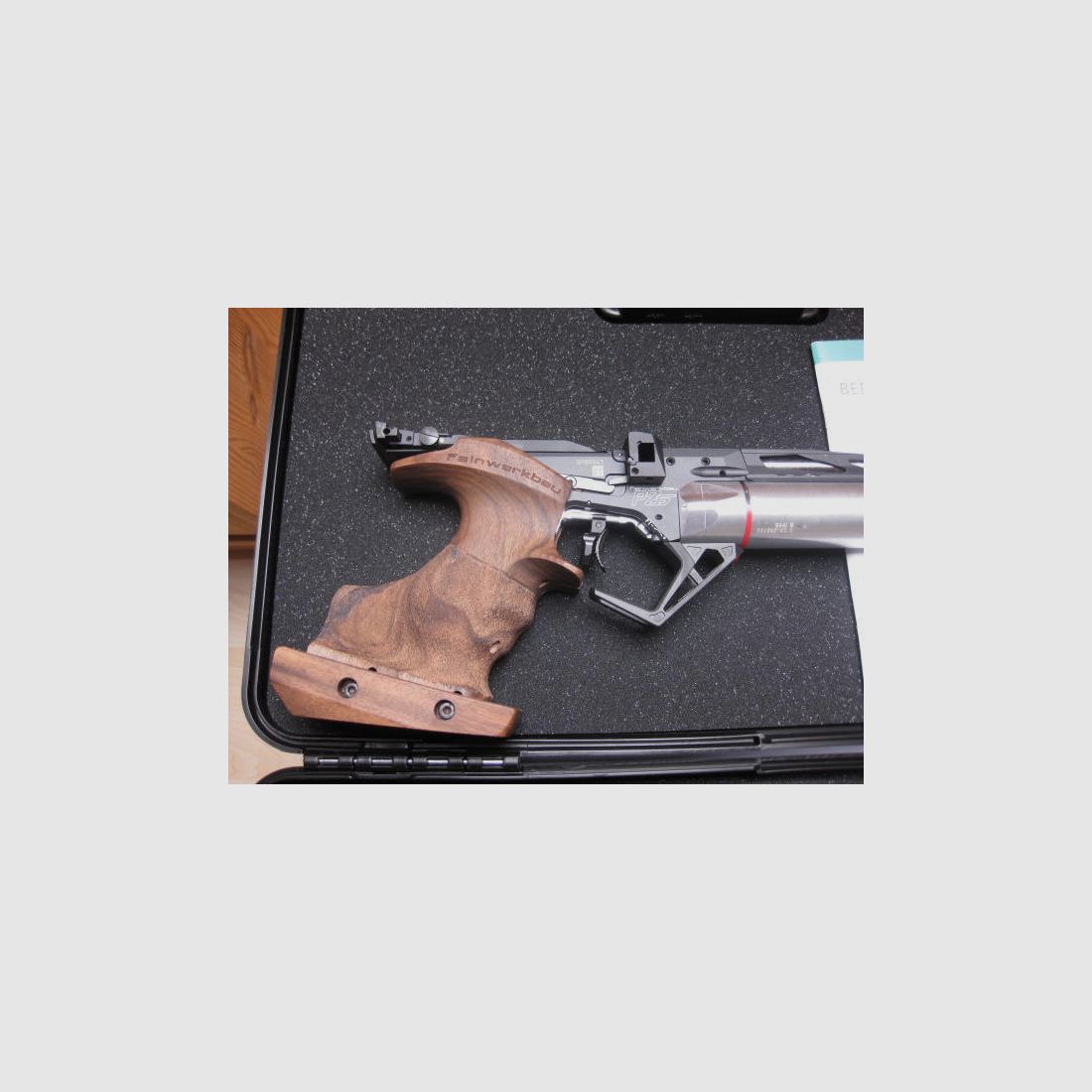 Feinwerkbau  5    Schüssige P85 Griff M