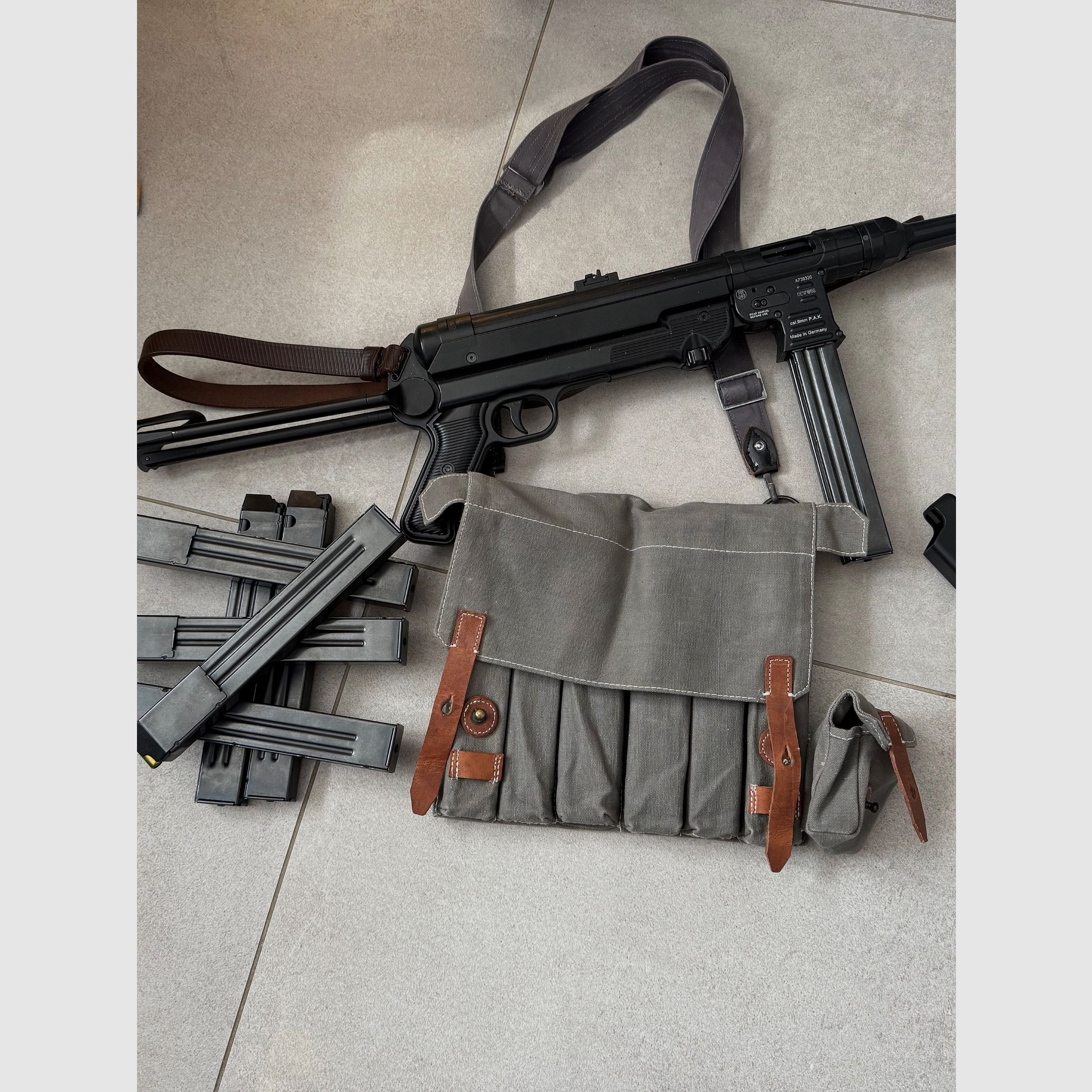 MP40 PTB+ 7 Magazine /Tasche Ladehilfe