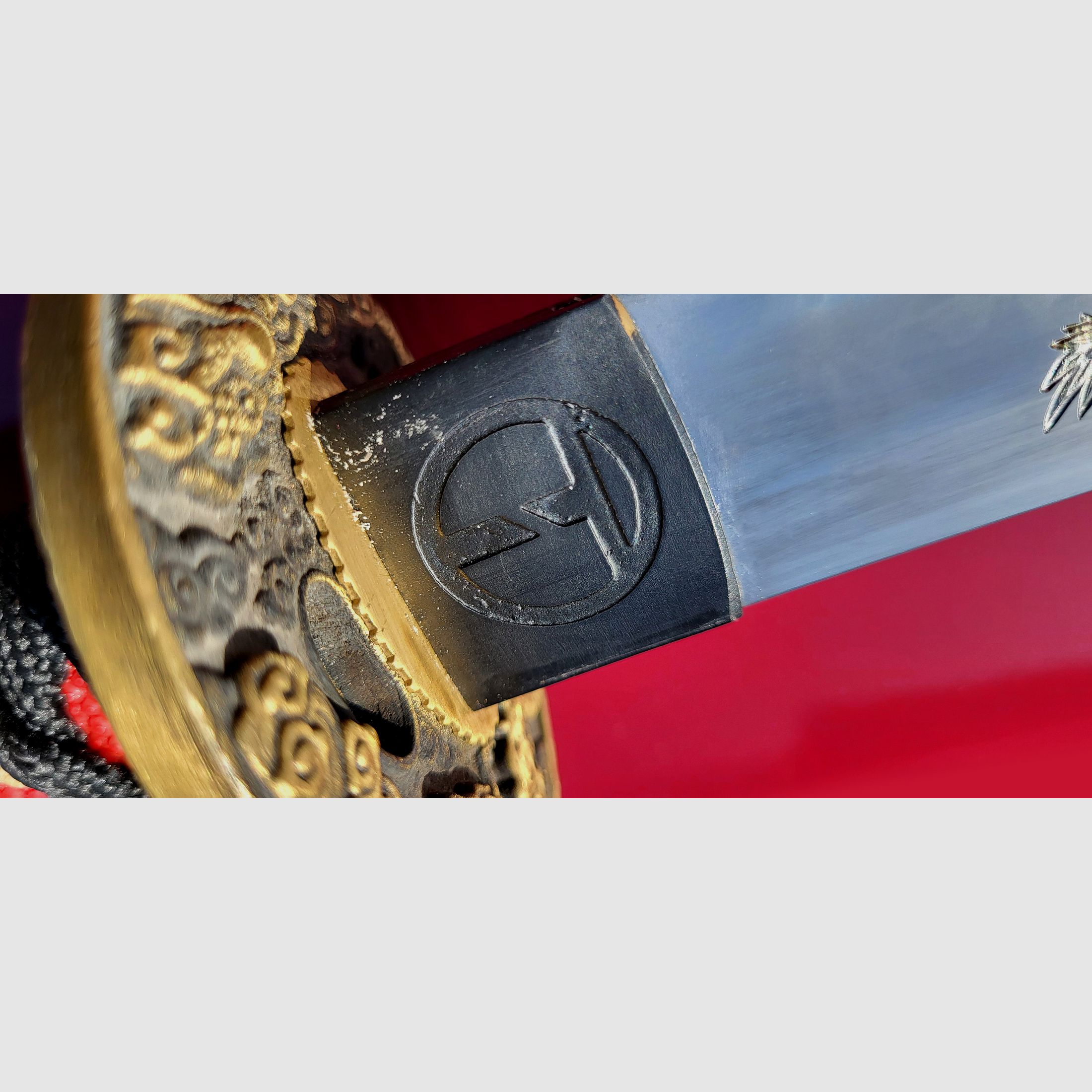 Katana Toshiro Tenryu, schwarz, mit eingraviertem Drachen auf Saya
