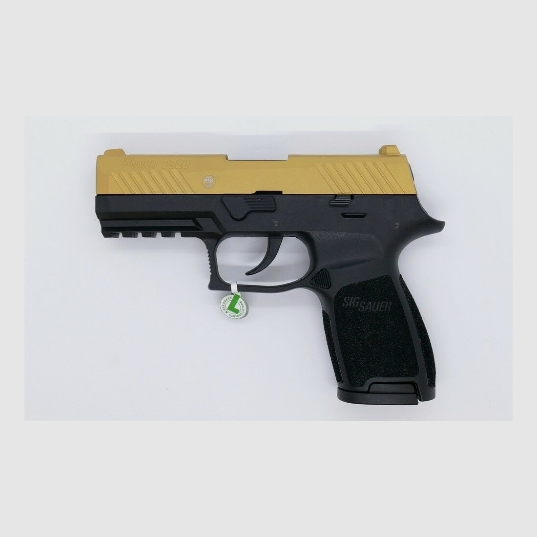 SIG-Sauer	 P320 gold 9mm P.A.K.