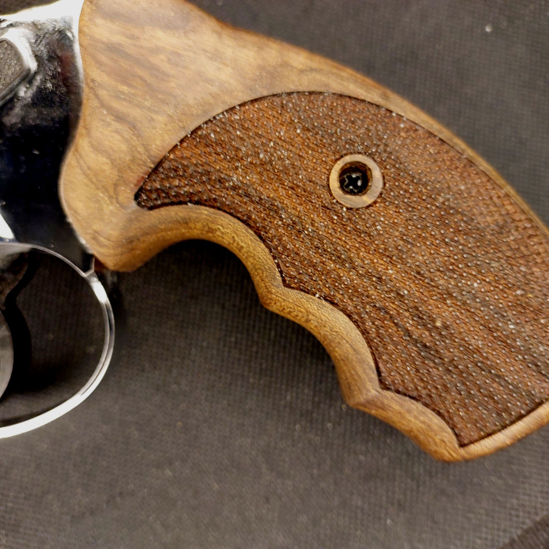 Zoraki R1 2.5 inch chrome with wooden grips revolver caliber 9mm R.K. (PTB 1022)