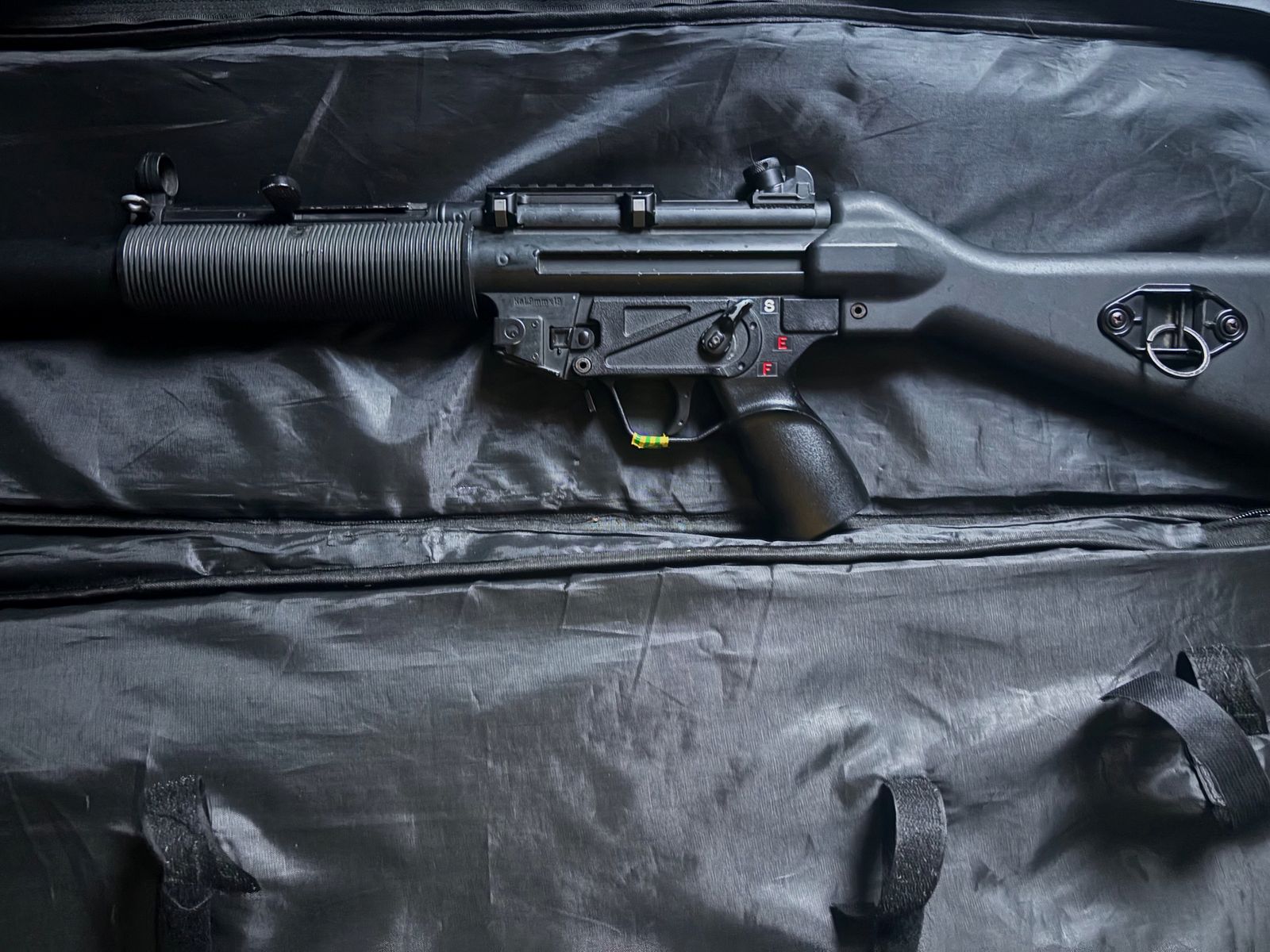 Mp5sd6, image 1 of 2