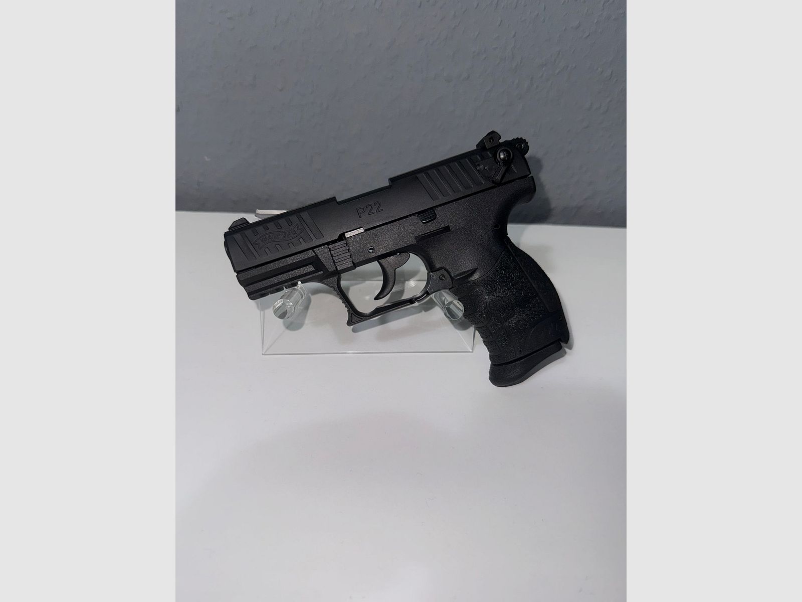Blank-firing pistol Walther P22, immagine 1 di 2