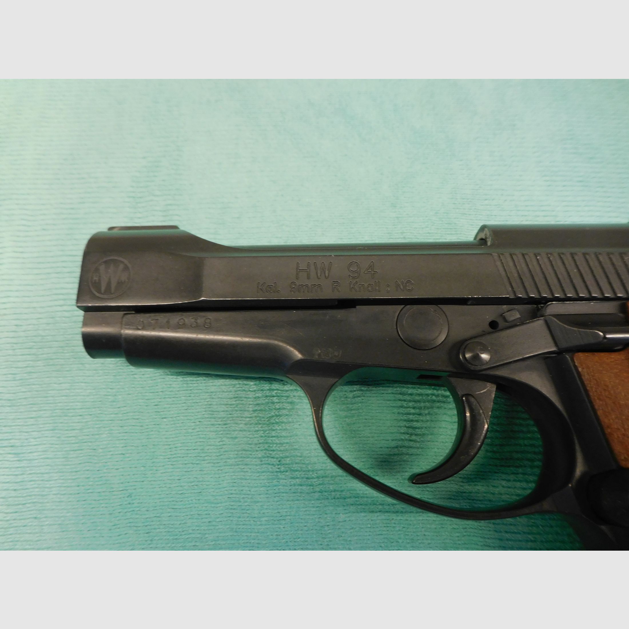 Weihrauch HW 94 pistola de fogueo cal. 9 mm con accesorios