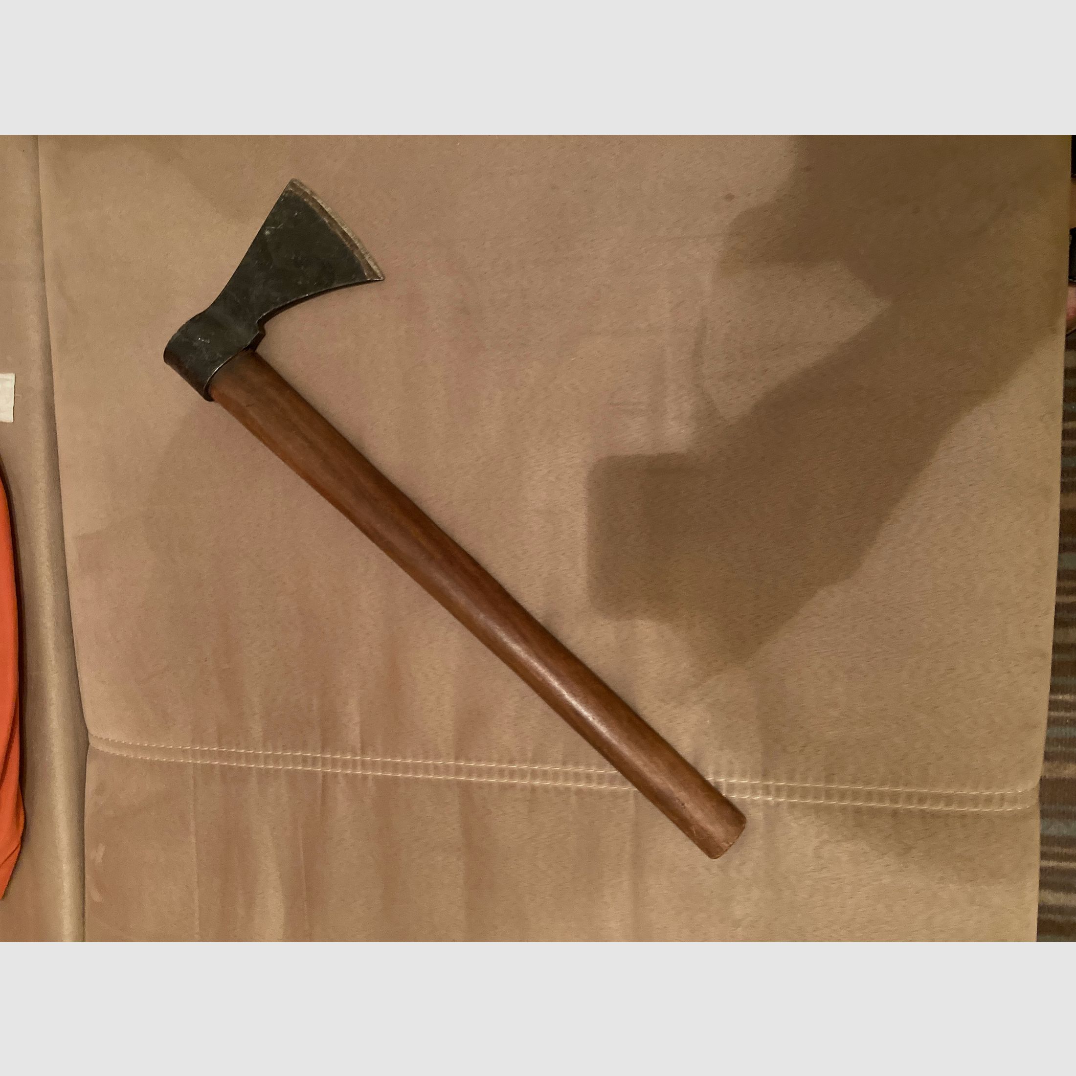 Orig, Oslo Wikingerschwert dazu mit Einhandaxt und Sachs Messer