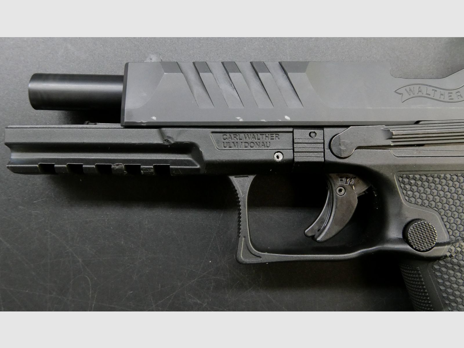 Gebrauchtwaffe WALTHER PDP FS 5.0´" 18R 9x19 OR INT Pistole 9mm Luger OHNE Burris Fast Fire IV