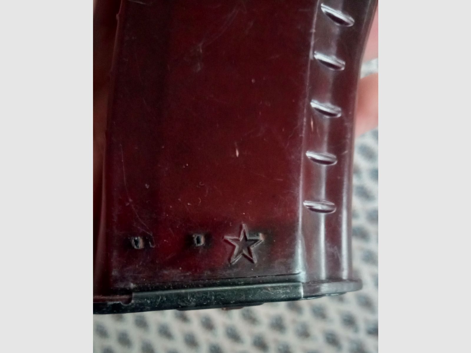 AK74 Tula Plum Deko Magazin (unbrauchbar/deaktiviert) für Yunker AKS-74u der russ-guns-de MWM Gillmann GmbH // Co2 AKSU Krinkov