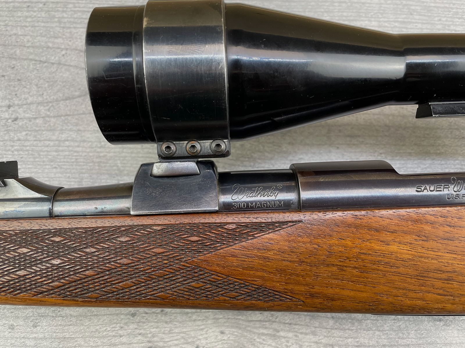Sauer/ Weatherby Mod. Europa Kal.: .300 Weatherby Magnum + Zeiss Diavari-D 2,5-10x52