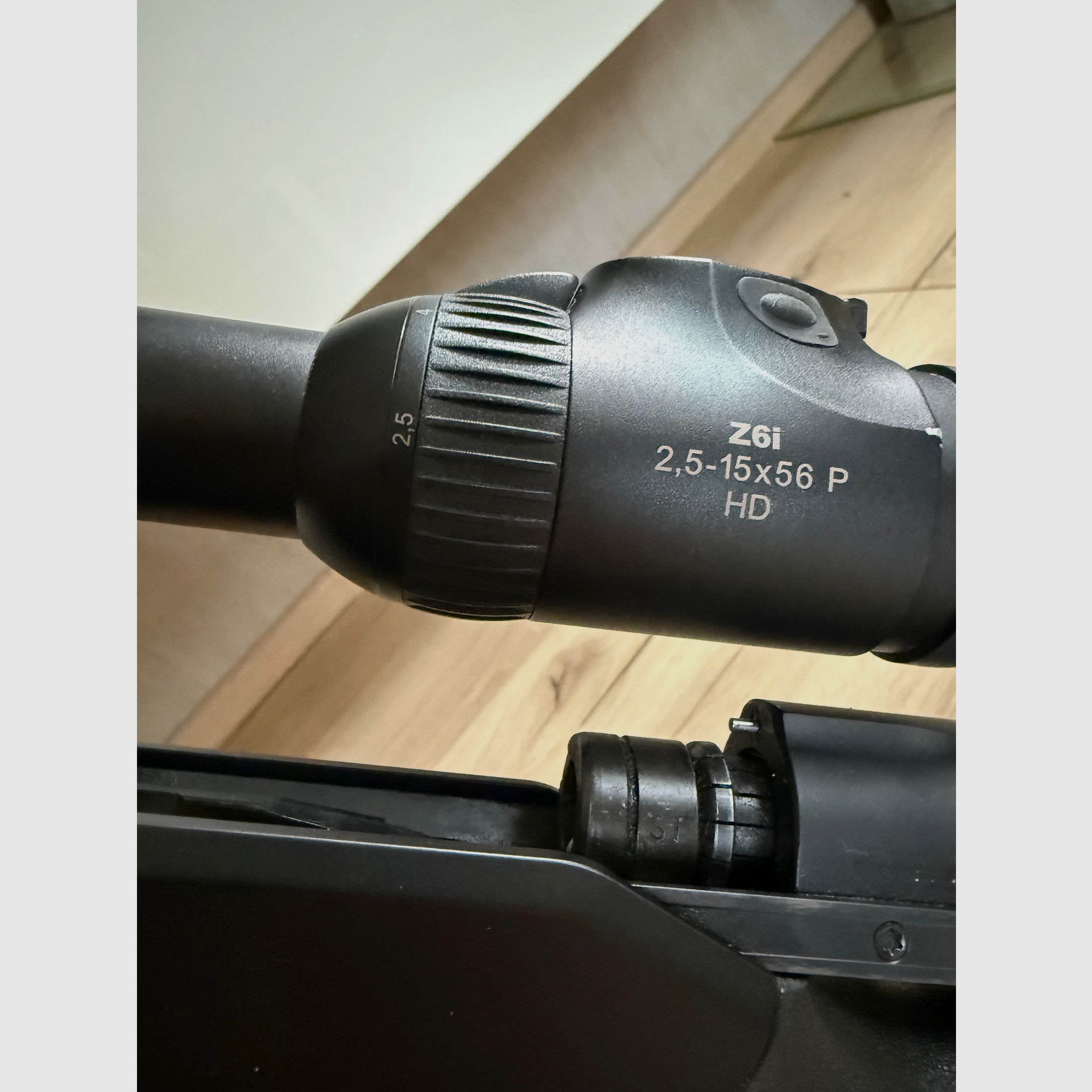 Blaser R8 mit Swarovski Z6i 2,5-15x56 und Roedale Schalldämpfer