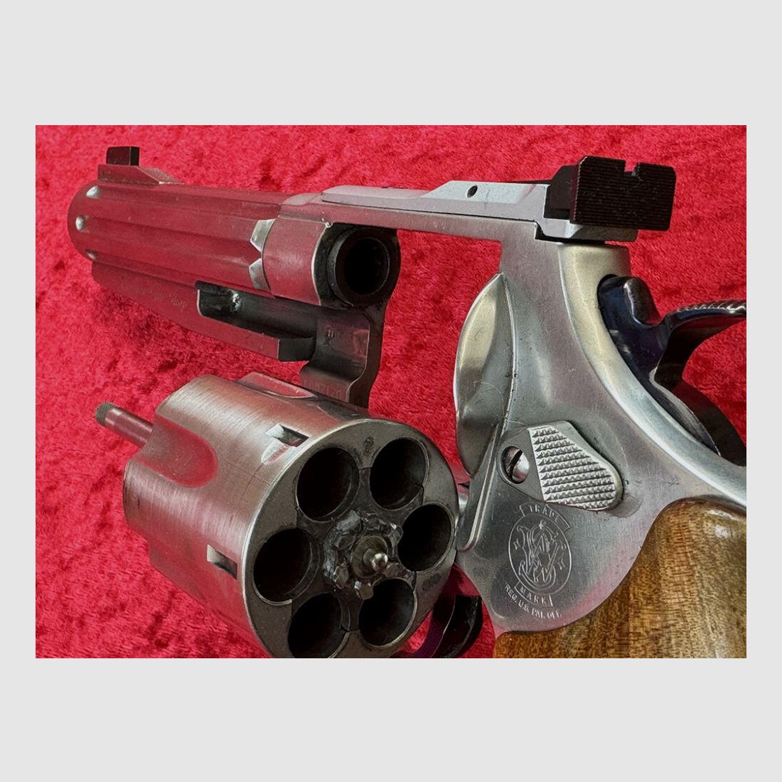Smith & Wesson 629-5 Custom-Gun-Shop