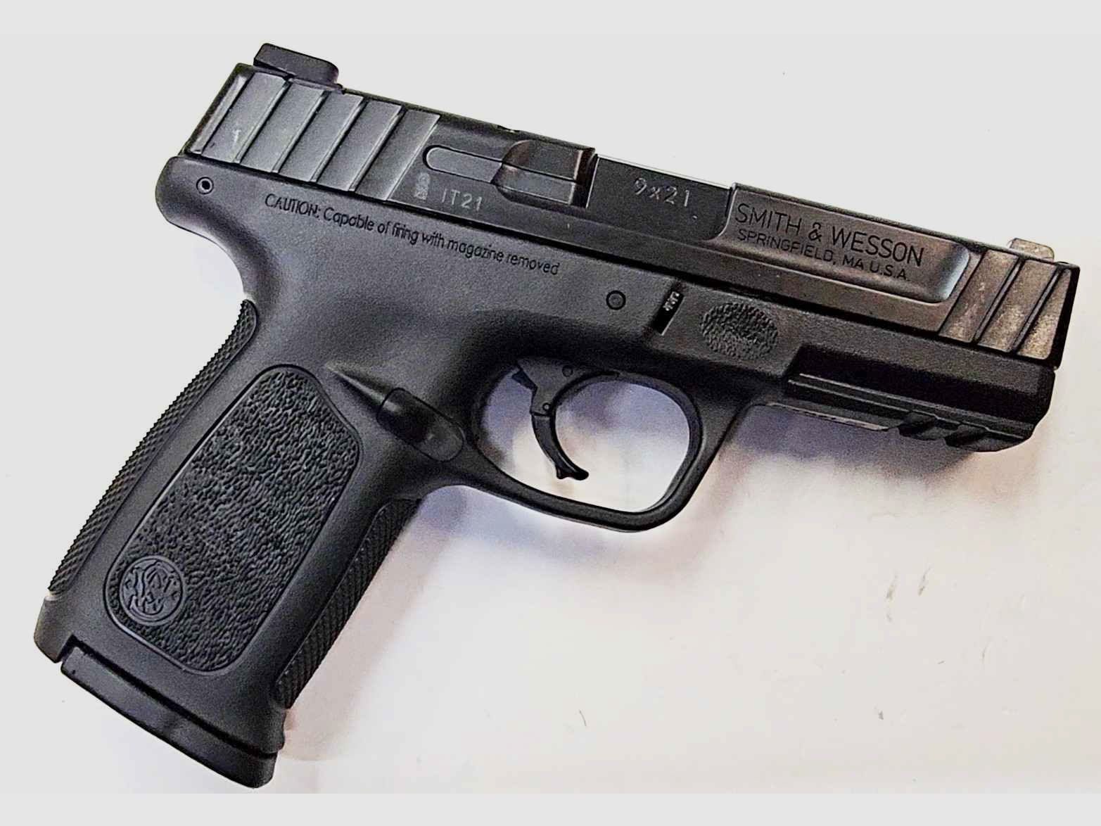 S&W SD9 9×21, image 2 sur 3